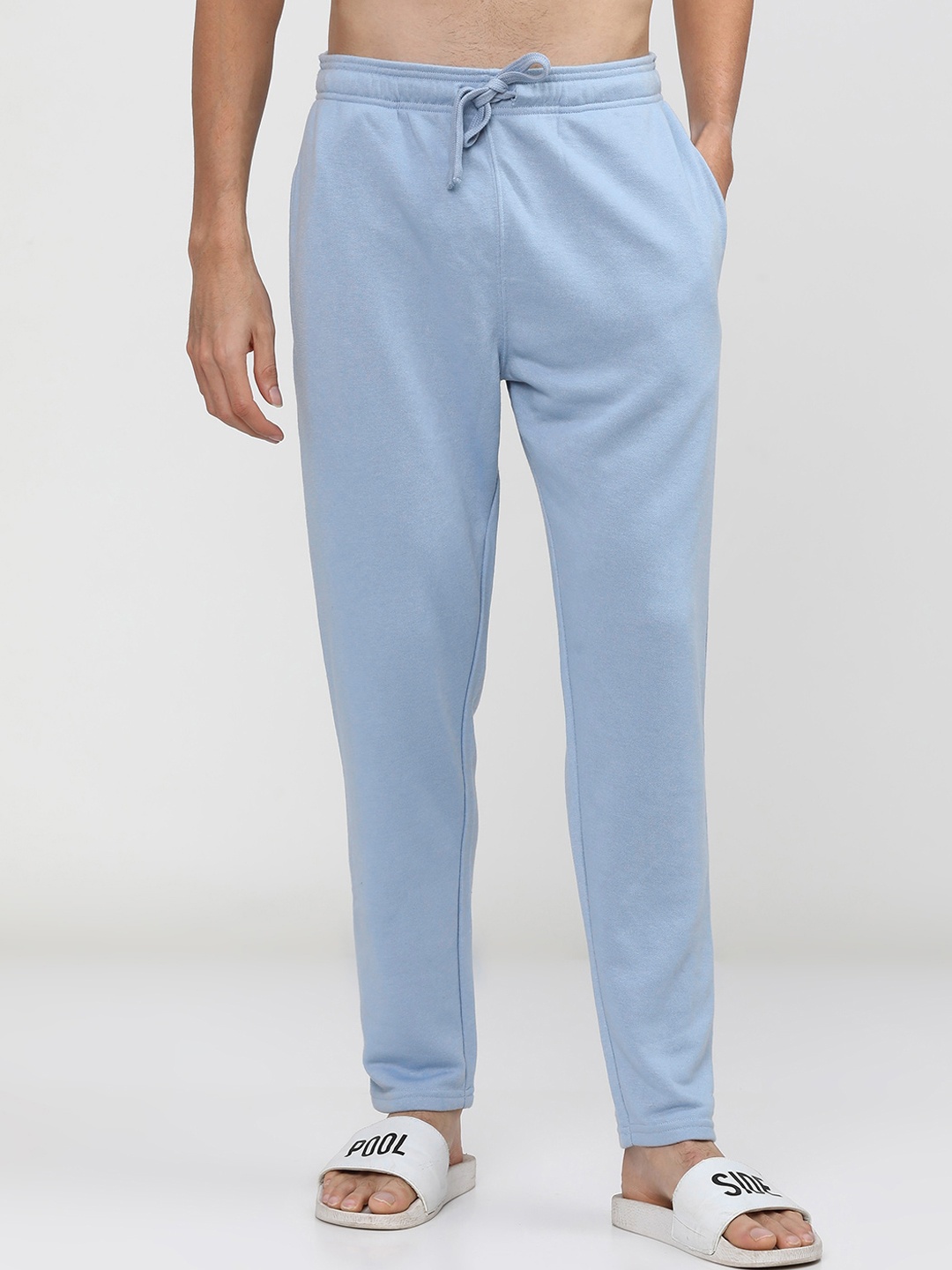 

HIGHLANDER Men Blue Solid Chambray Casual Track Pant