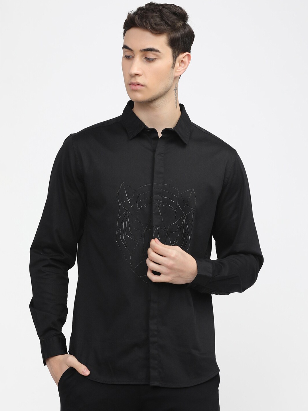 

HIGHLANDER Men Black Slim Fit Opaque Casual Shirt