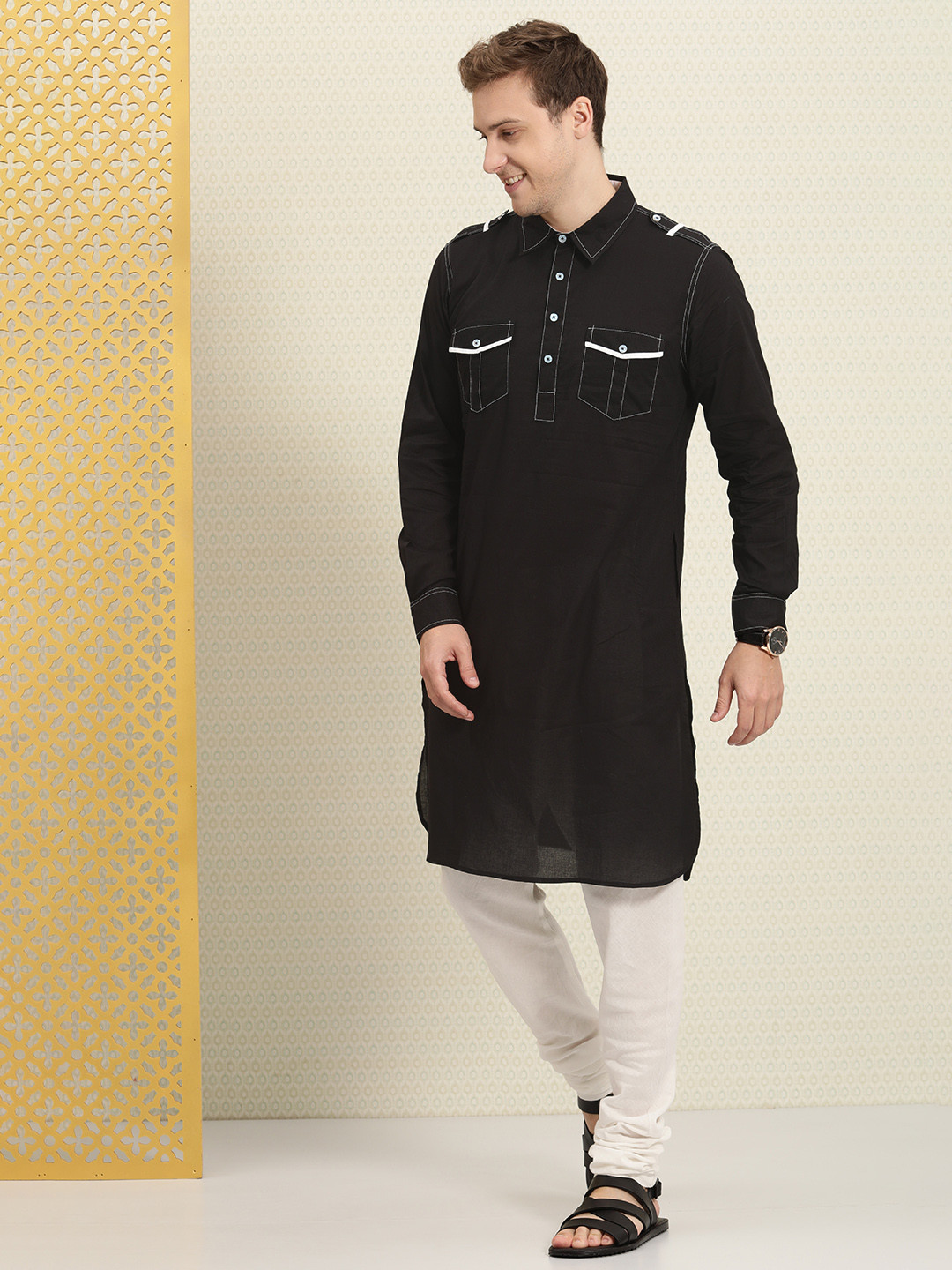 

House of Pataudi Men Black & White Colourblocked Pathani Kurta