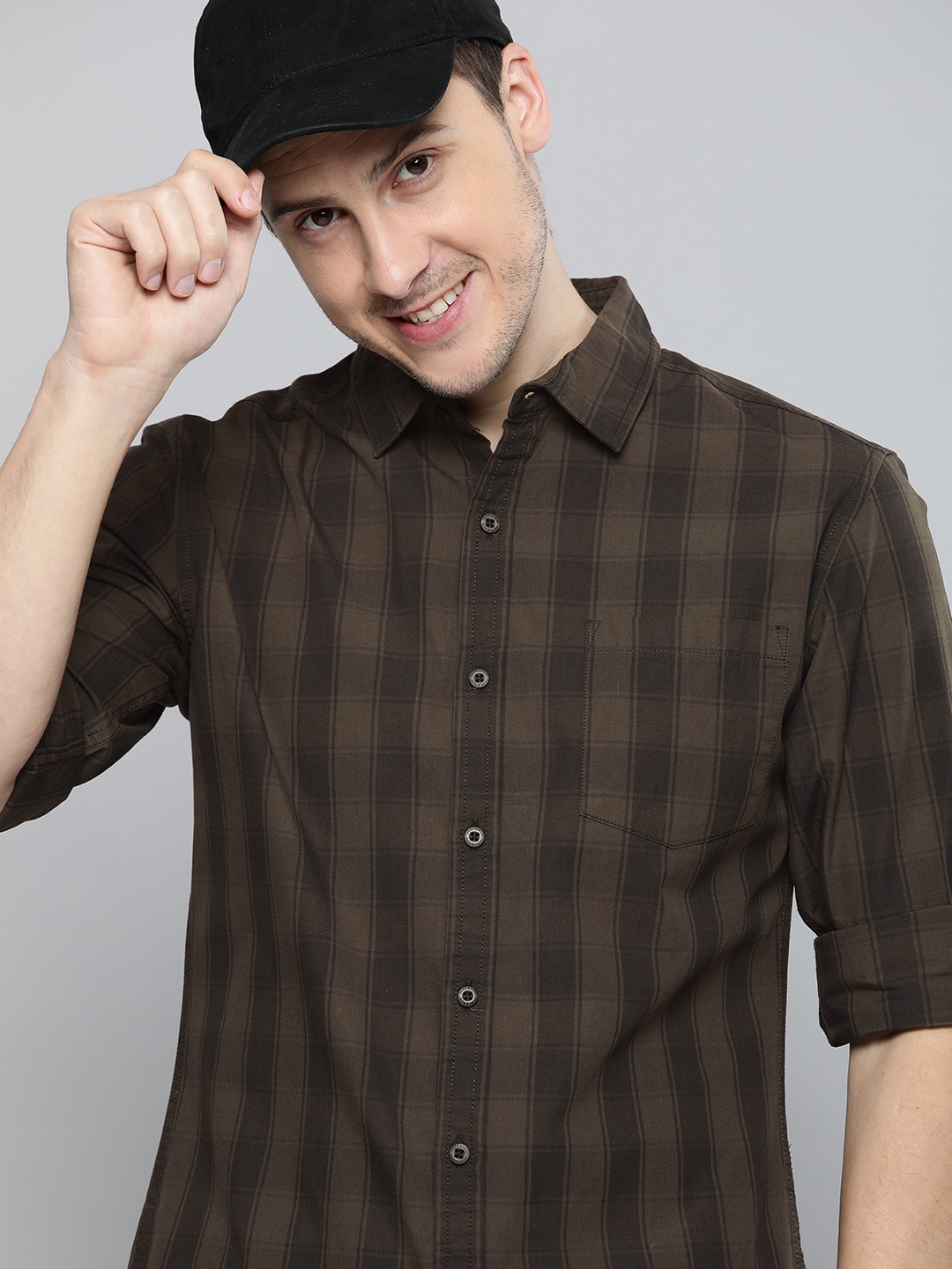 

HERE&NOW Men Brown Checked Slim Fit Casual Shirt