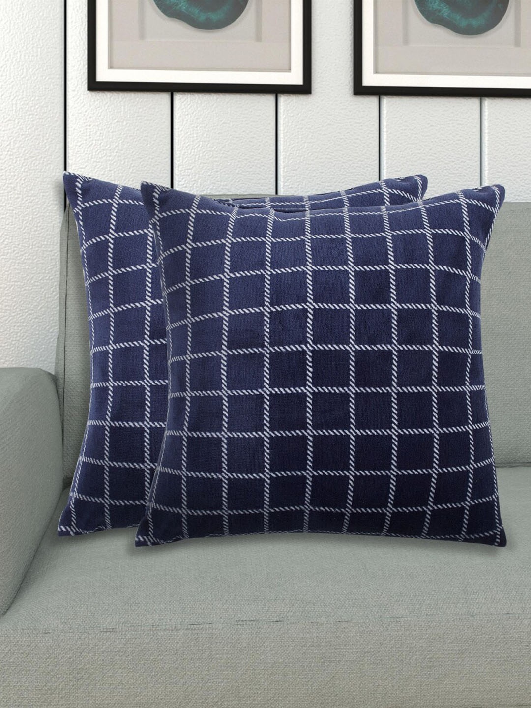 

Home Centre Blue & White Checked Filled Cushions