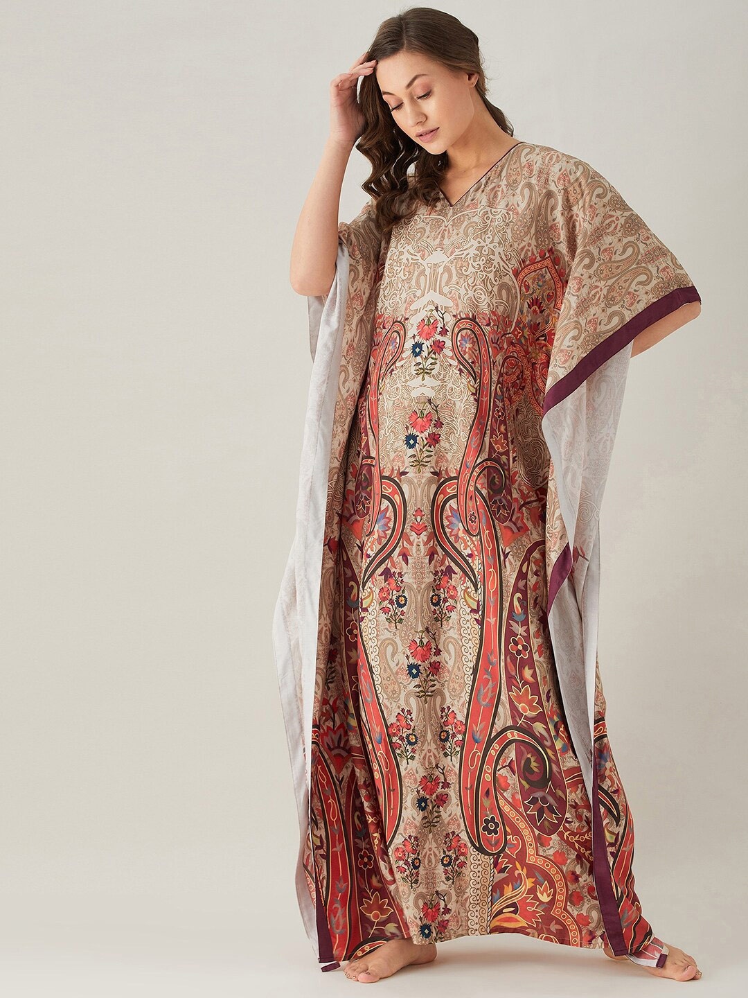 

The Kaftan Company Beige & Red Persian Paisley Printed Maxi Kaftan Nightdress