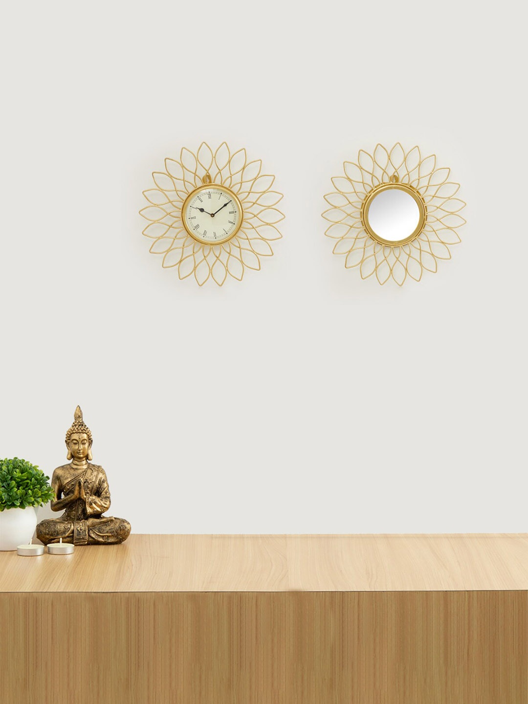 

Home Centre Gold-Toned Contemporary Wall Clock