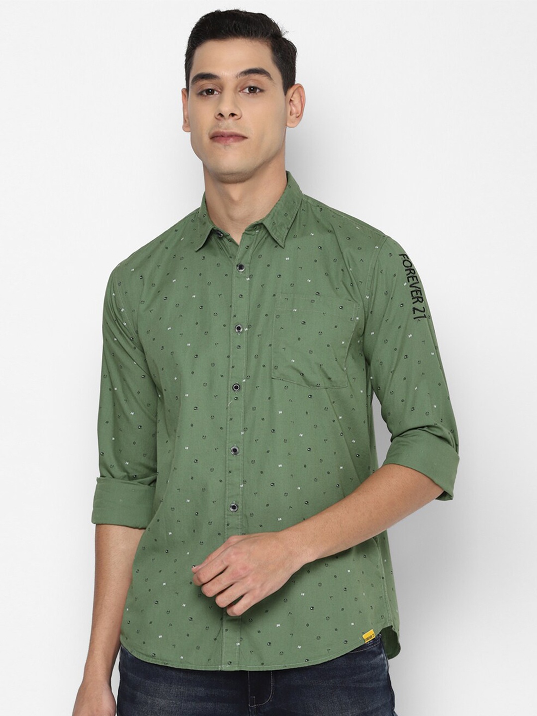 

FOREVER 21 Men Green Slim Fit Opaque Printed Casual Shirt