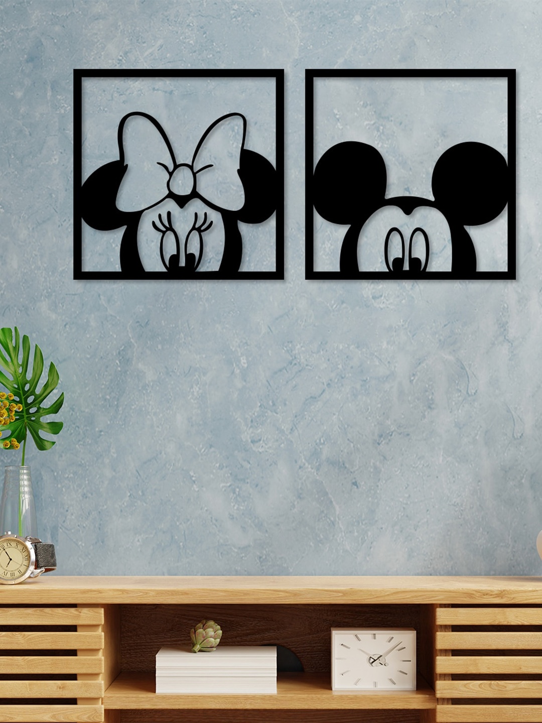 Art Street Black Micky Mouse Design Plaque Wall Decor