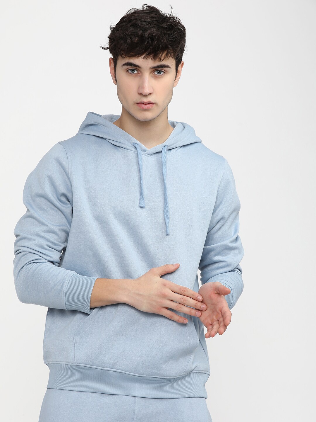 

HIGHLANDER Men Blue Sweatshirt