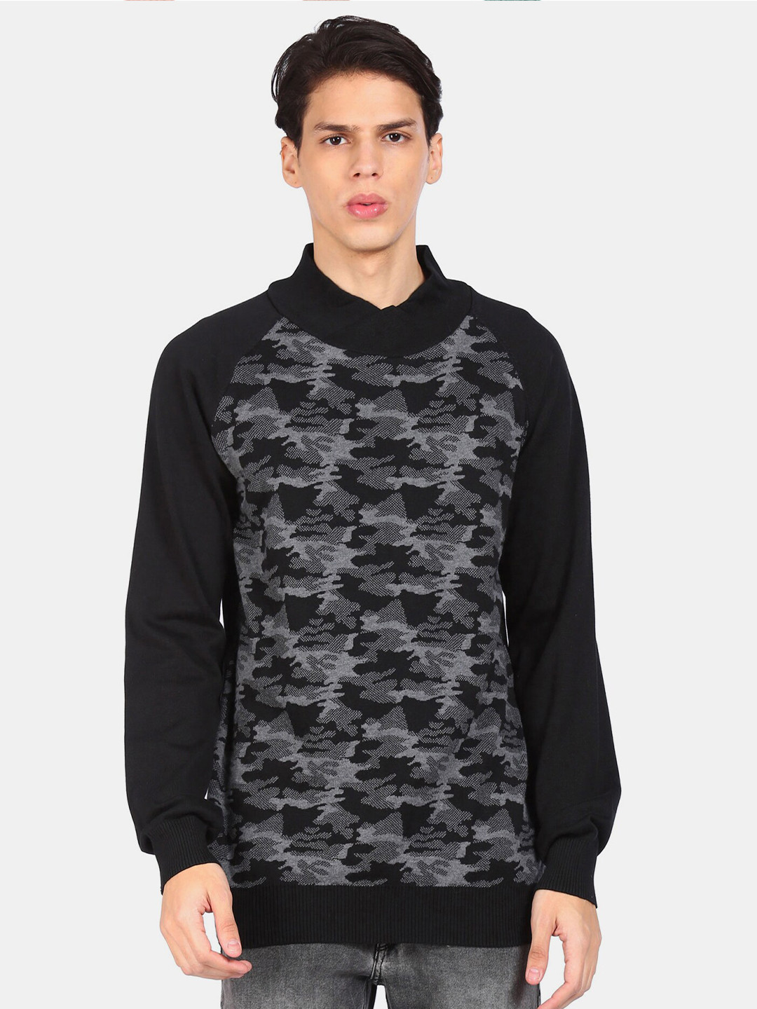 

Ruggers Men Black & Grey Textured Pure Cotton Pullover