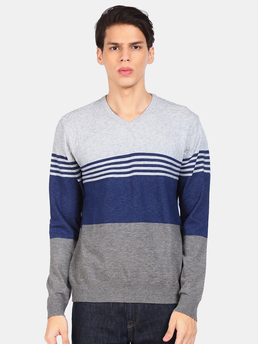 

Ruggers Men Blue & Grey Colourblocked Acrylic Pullover