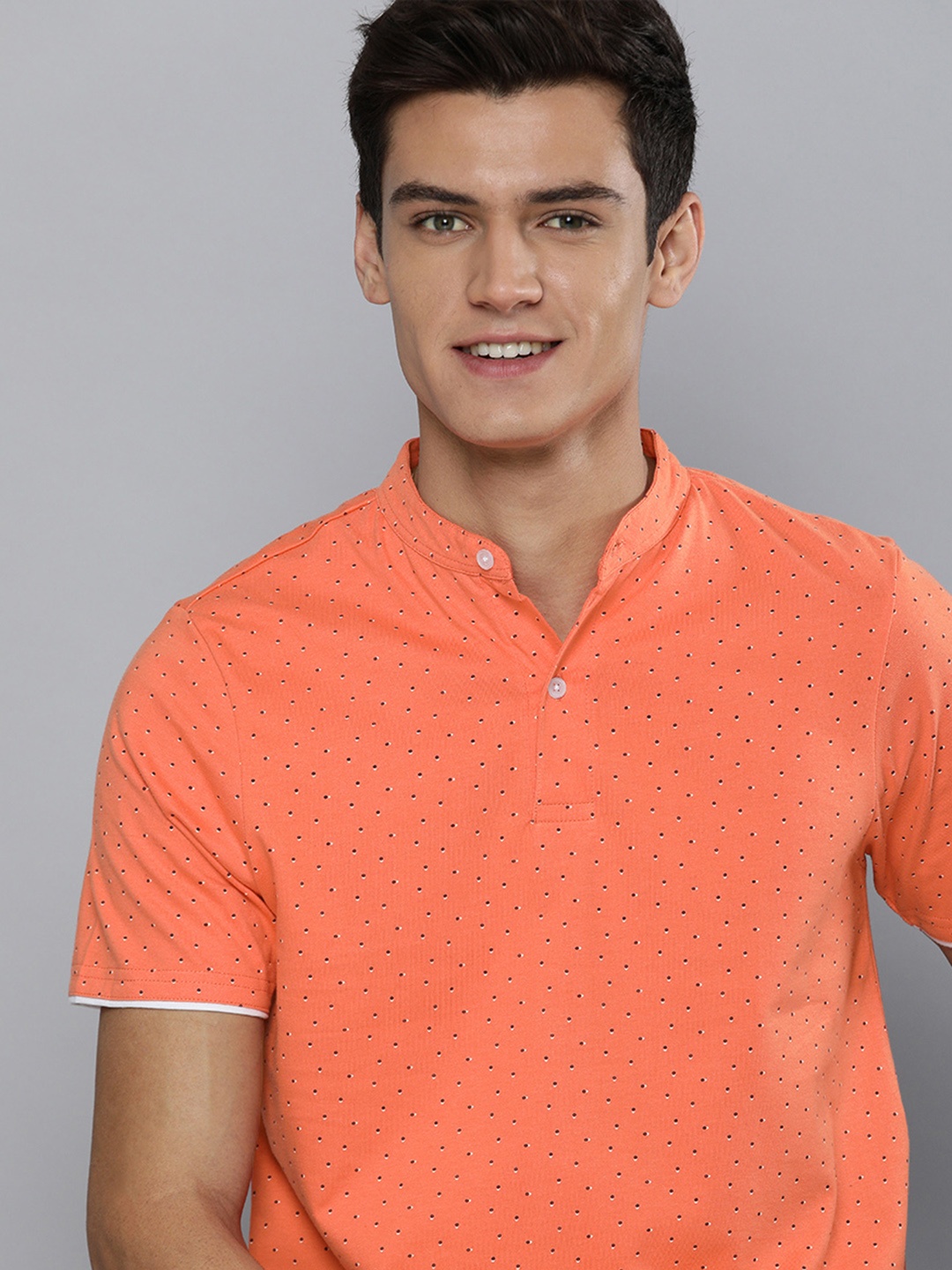 

Mast & Harbour Men Peach-Coloured Printed Mandarin Collar Casual T-shirt
