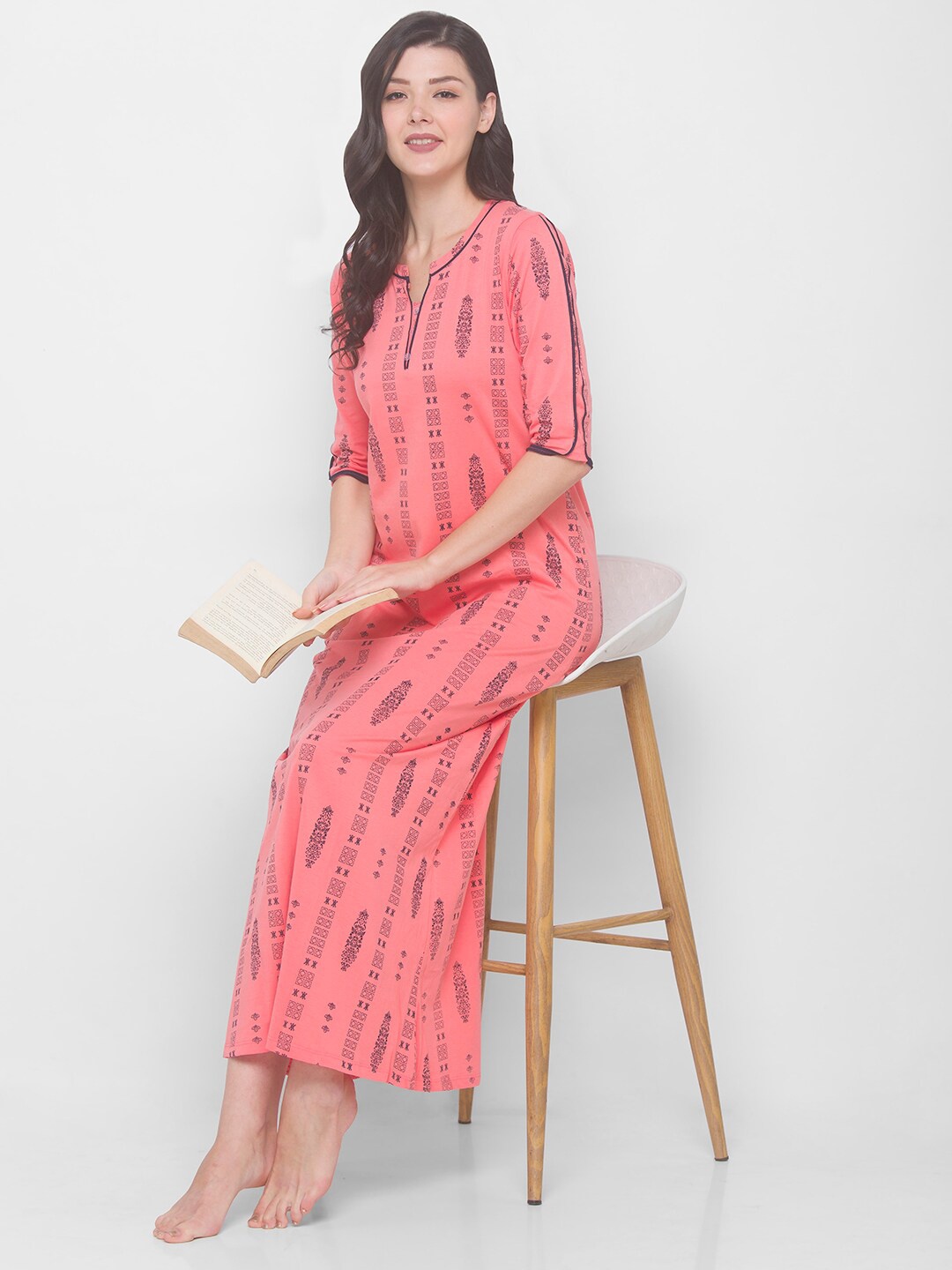 

AV2 Peach-Coloured Printed Maxi Nightdress