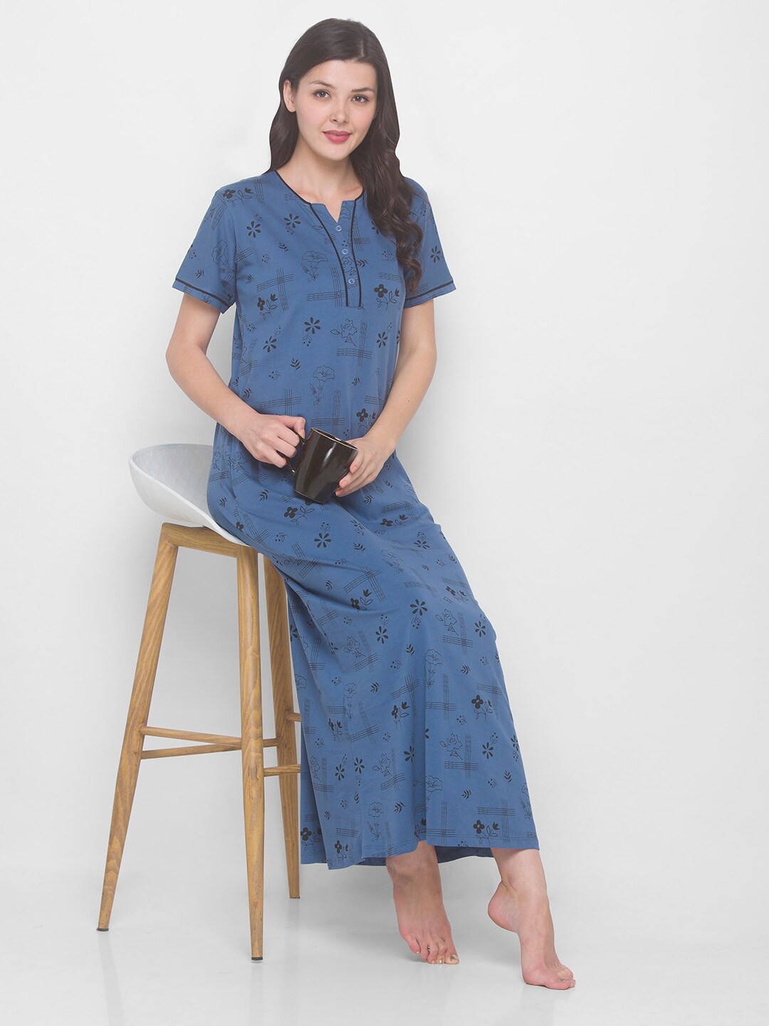 

AV2 Blue Printed Maxi Pure Cotton Nightdress