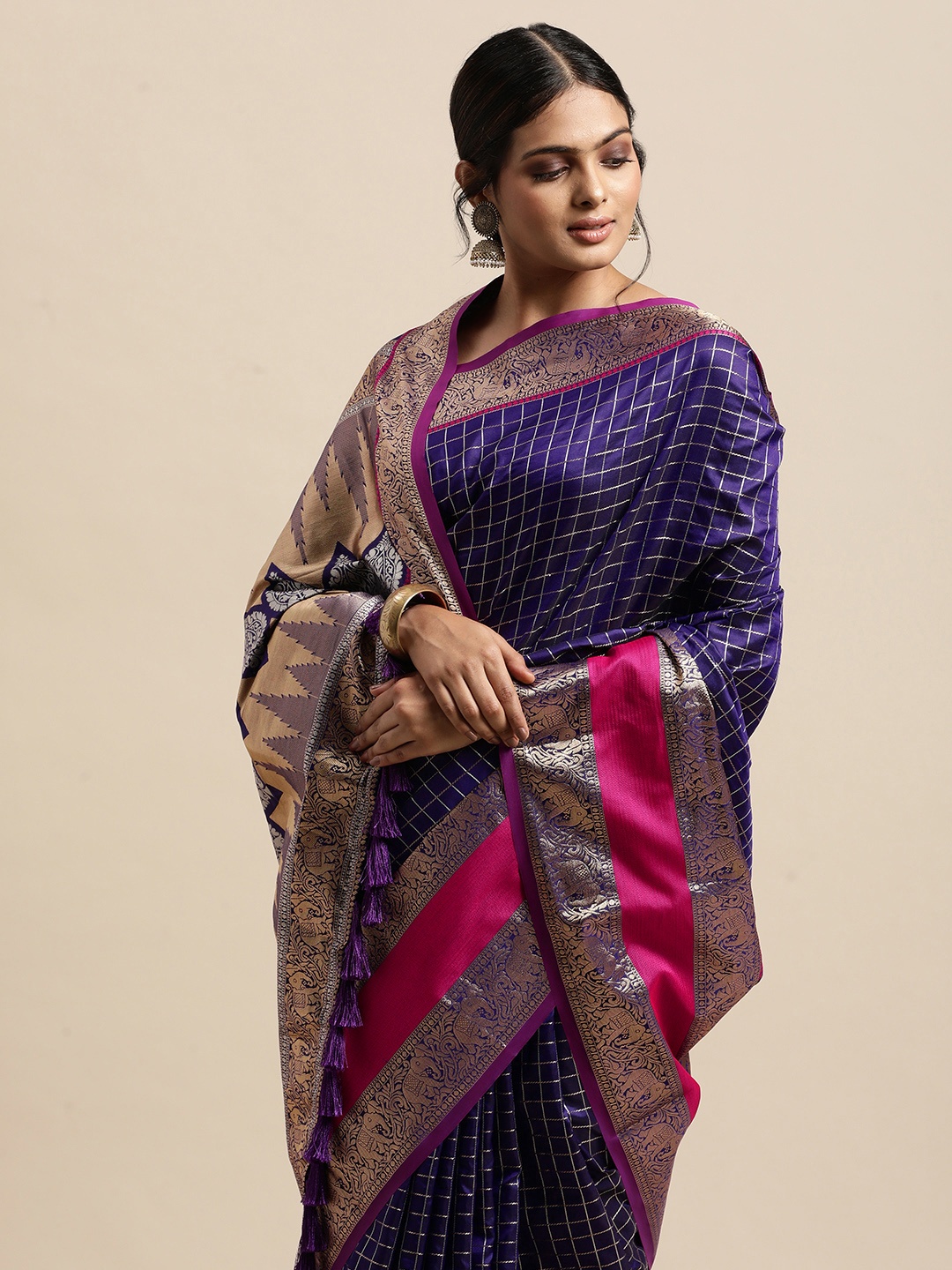 

VASTRANAND Purple & Gold-Toned Checked Zari Silk Blend Banarasi Saree