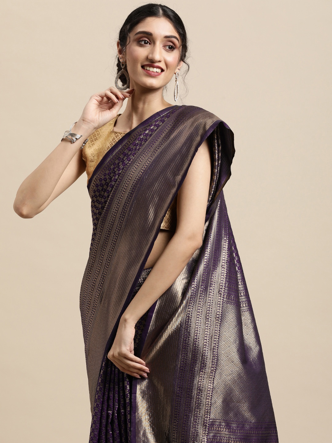 

VASTRANAND Purple & Gold-Toned Woven Design Zari Silk Blend Kanjeevaram Saree