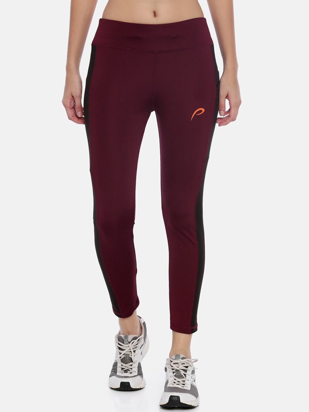 

Proline Women Maroon Solid Tights