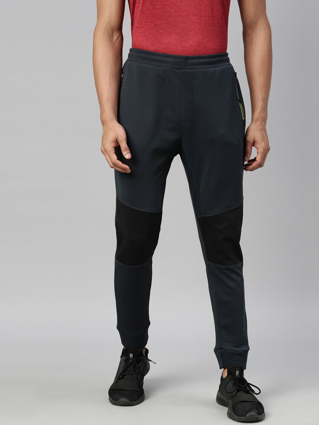 

Proline Men Charcoal-Coloured Solid Regular Fit Sports Track Pants