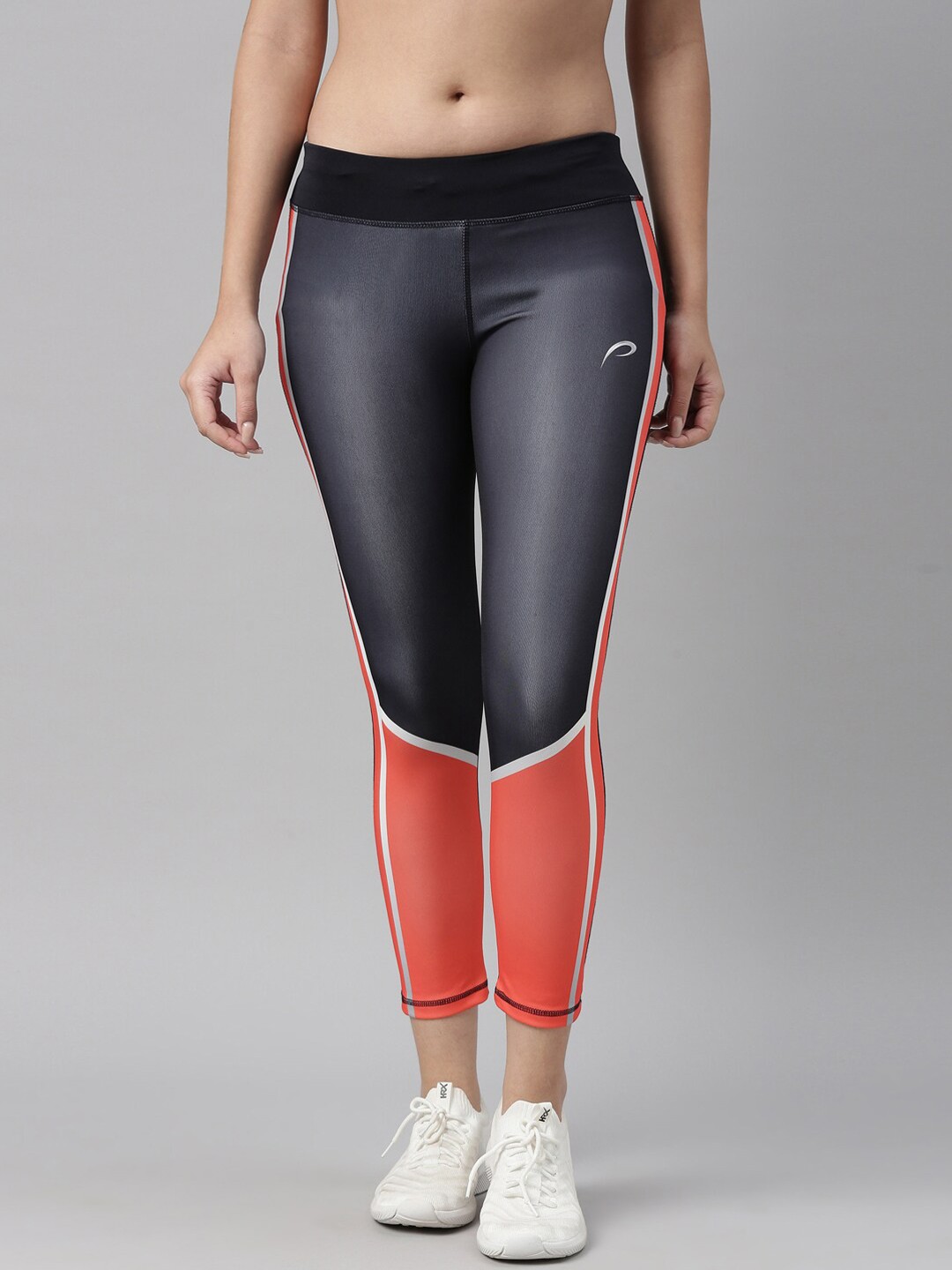 

Proline Women Grey & Coral Orange Colourblocked Tights