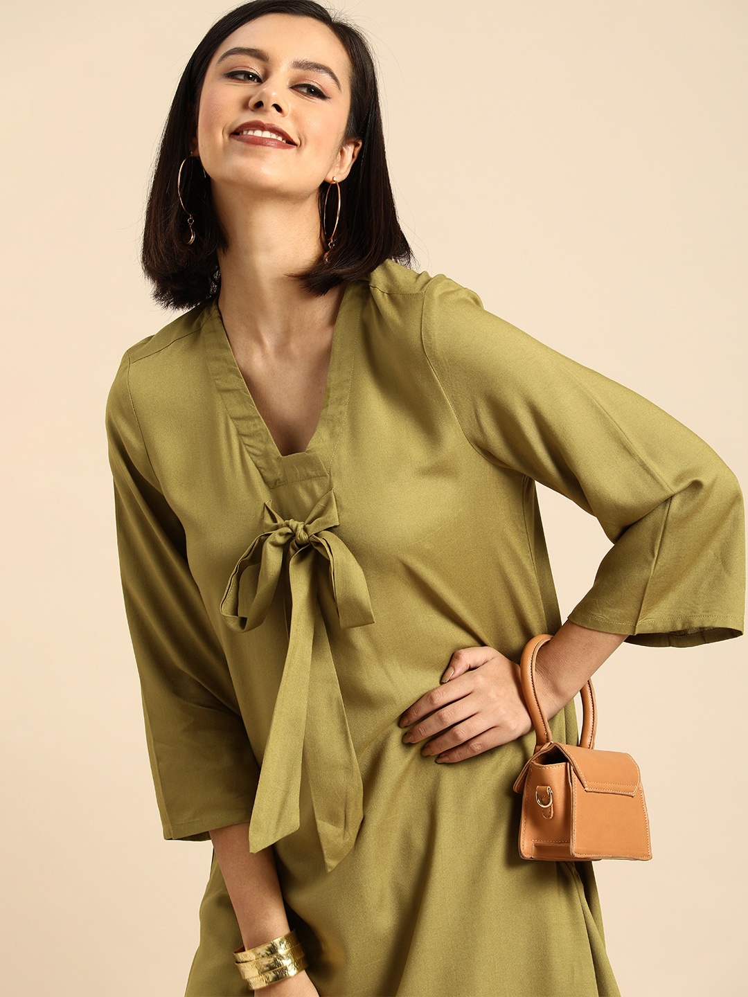 

Anouk Women Olive Green Solid Casual Kurta