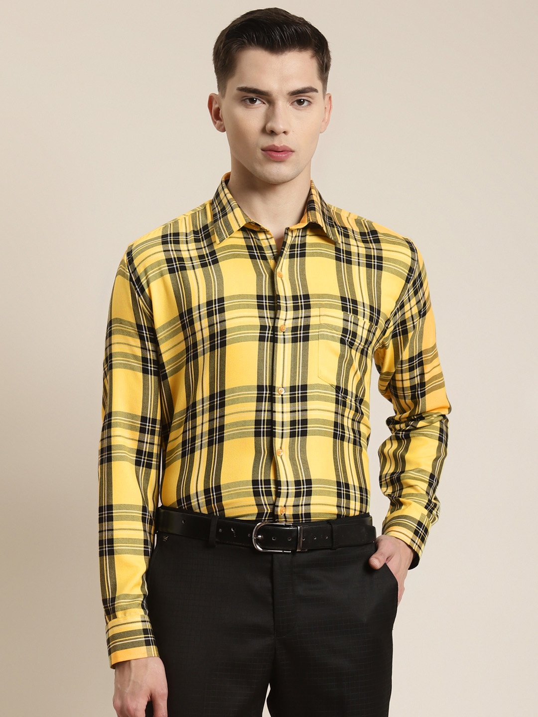 

Hancock Men Yellow & Black Cotton Slim Fit Tartan Checked Formal Shirt