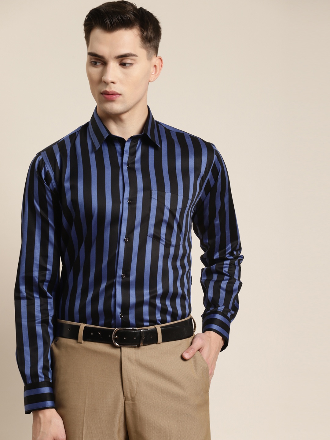 

Hancock Men Black & Blue Cotton Slim Fit Striped Formal Shirt