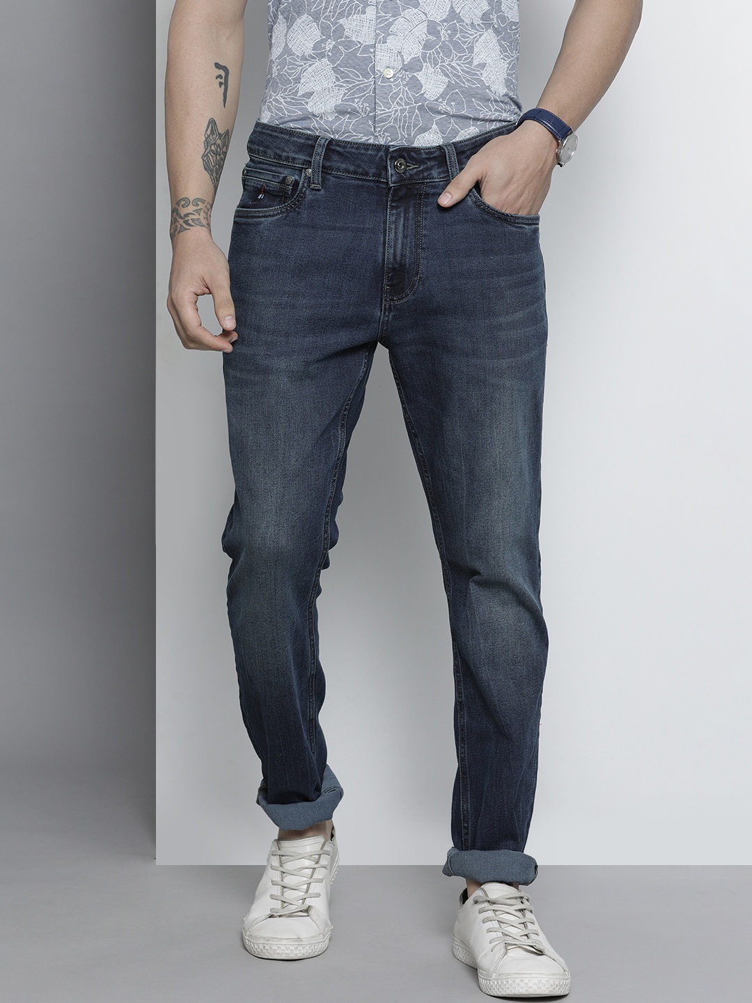 

Nautica Men Blue Slim Fit Mid Rise Light Fade Stretchable Jeans