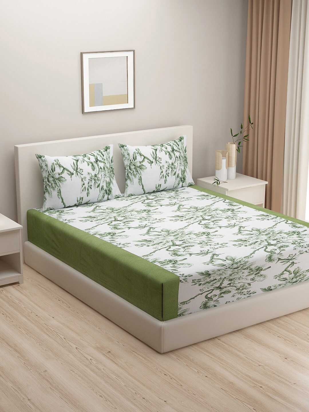 

SWAYAM Green & White Floral 144 TC King Bedsheet with 2 Pillow Covers