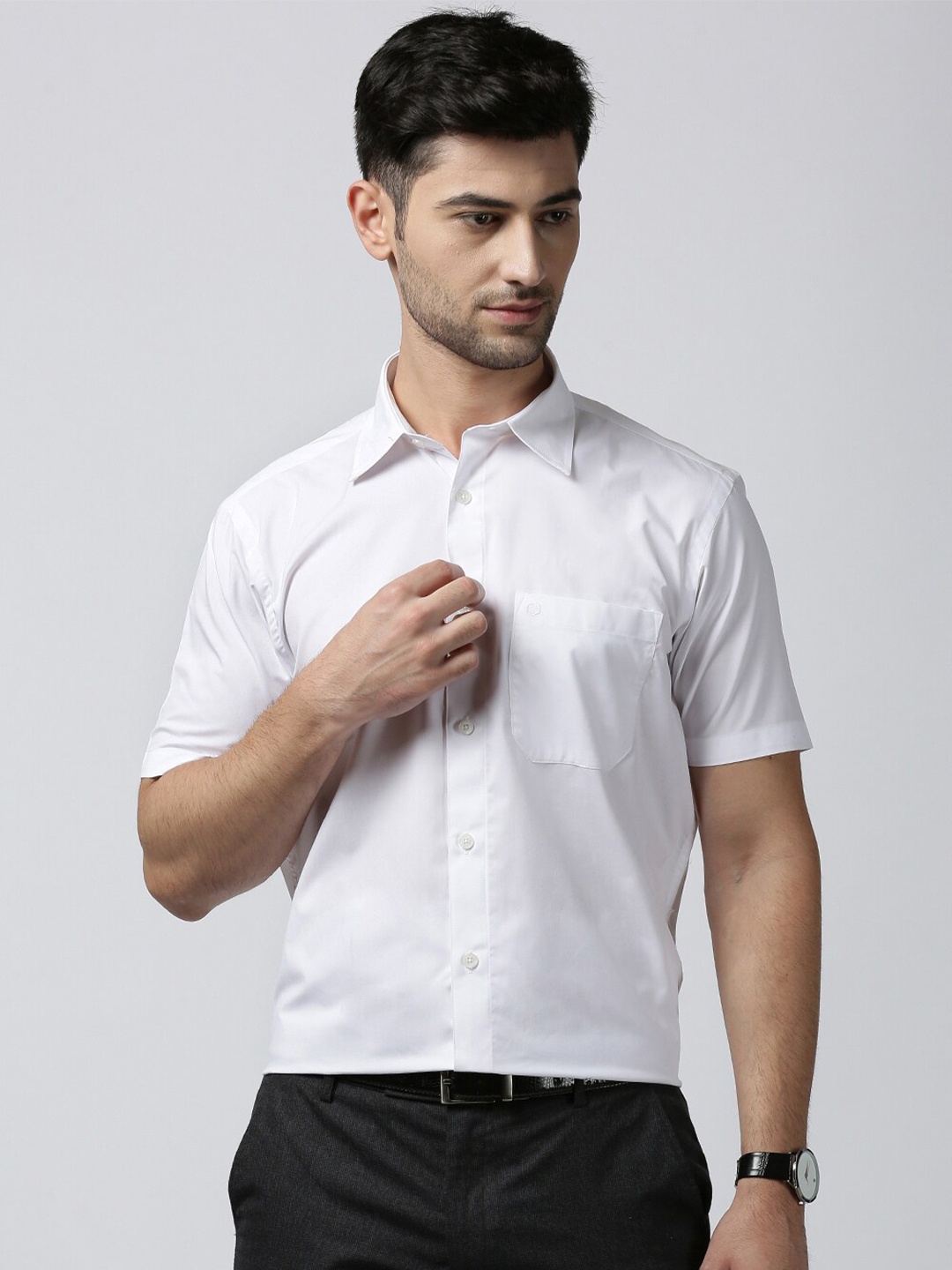 

Jansons Men White Opaque Formal Shirt