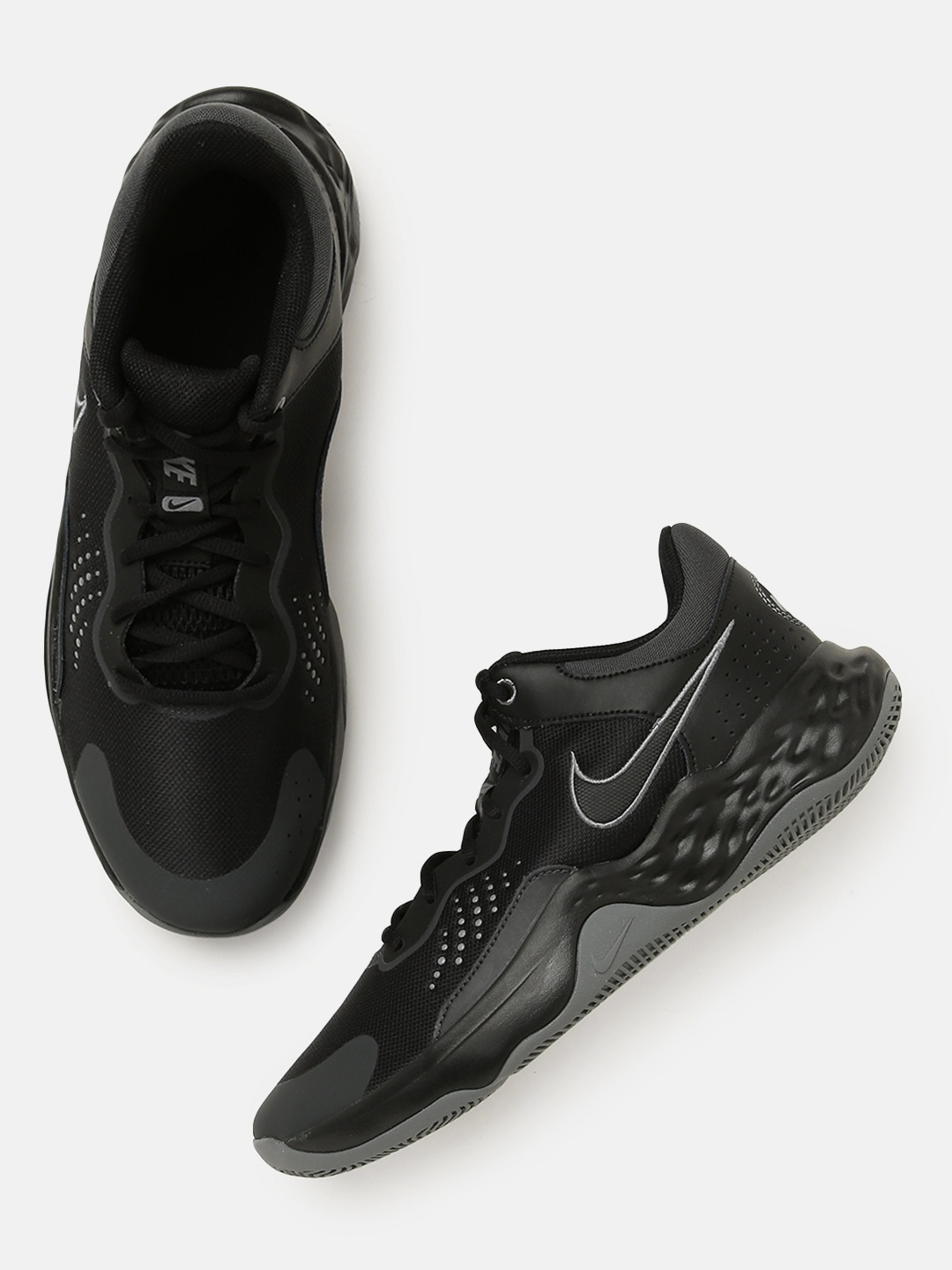 

Nike Men Black Fly.By Leather Basketball Shoes