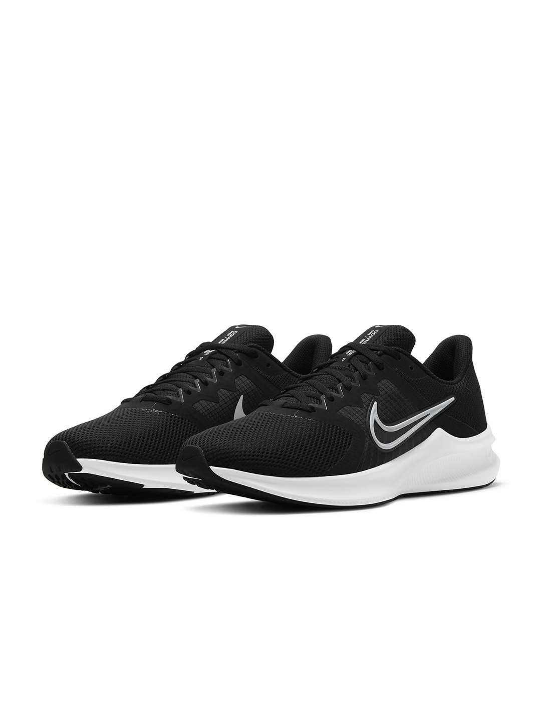 

Nike Men Woven Design Downshifter 11 Running Shoes, Black