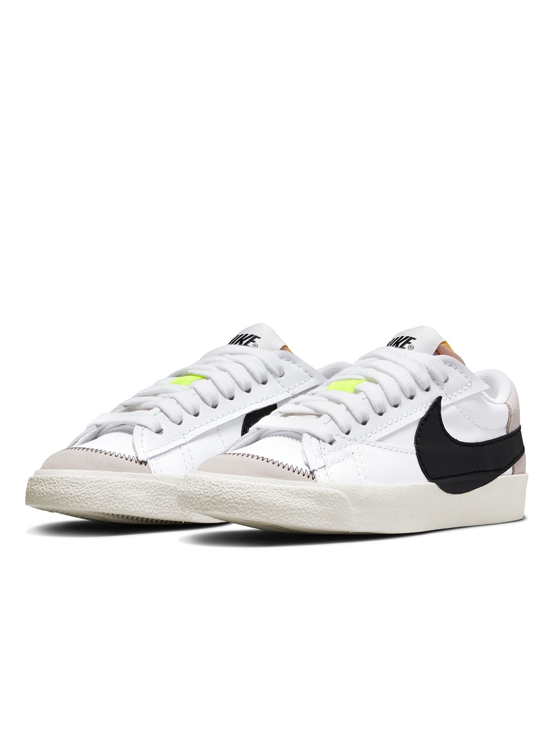 

Nike Women White BLAZER LOW '77 JUMBO Leather Sneakers