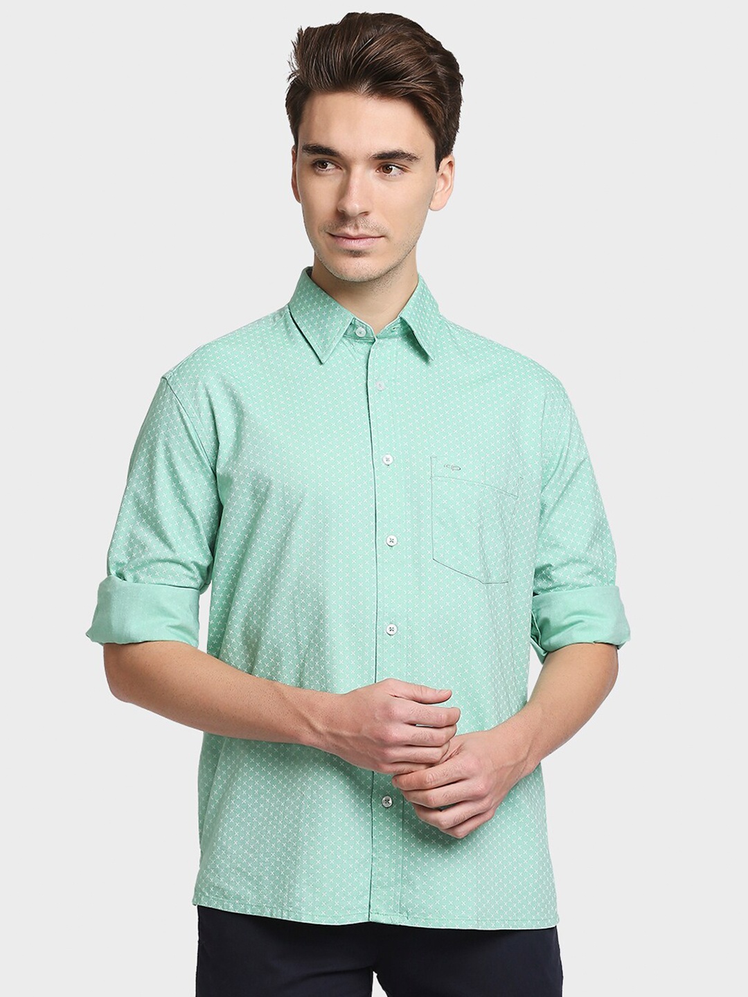 

ColorPlus Men Green Opaque Casual Shirt