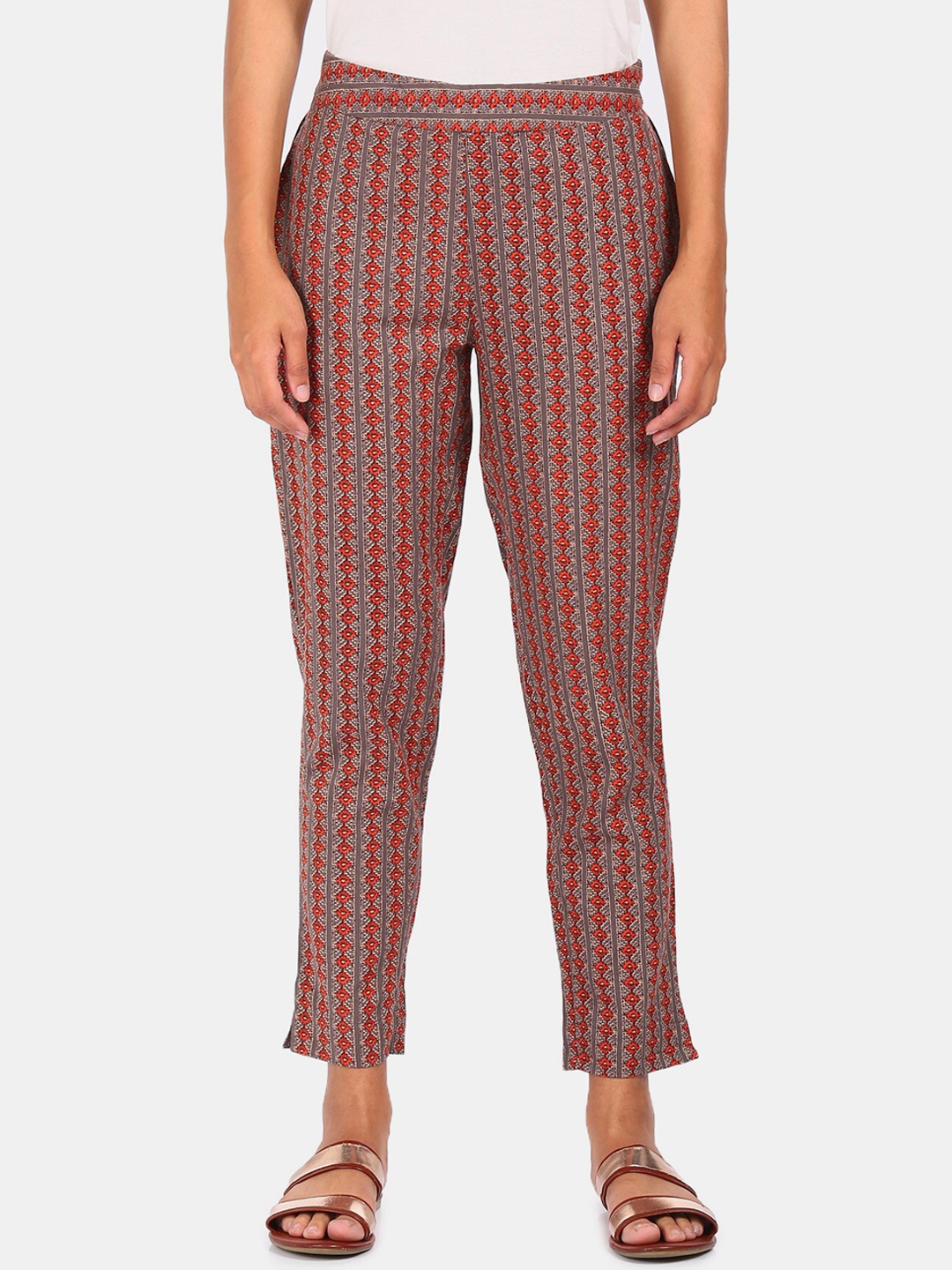 

Karigari Women Red Printed Trousers