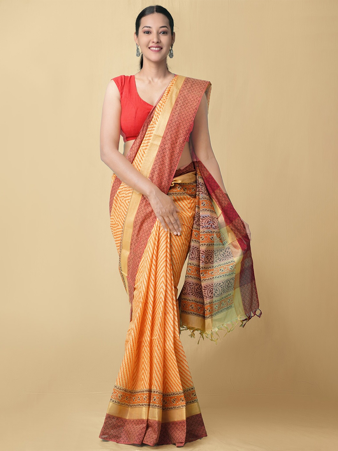 

Unnati Silks Yellow & Orange Zari Pure Cotton Mangalagiri Saree