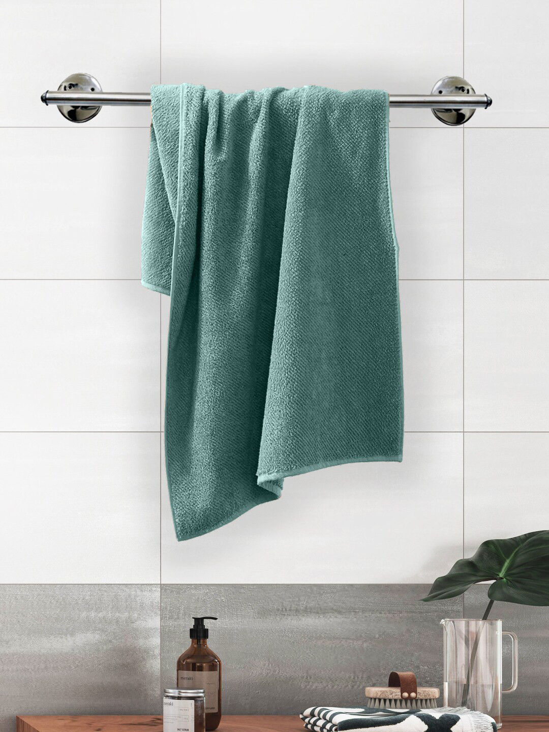 

AMOUVE Green Solid Quick Dry 550 GSM Sustainable Organic Cotton Bath Towel