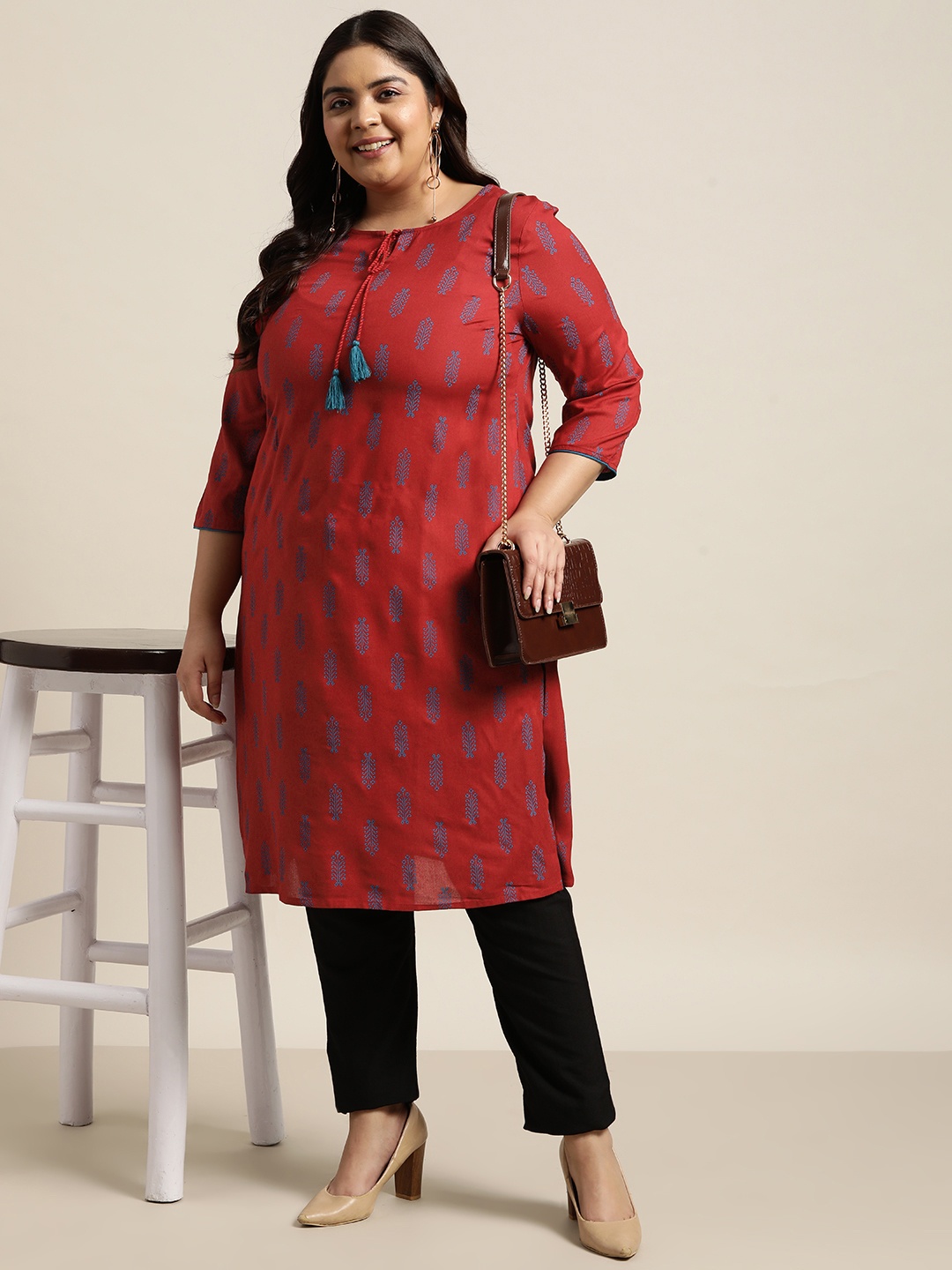 

Sztori Plus Size Women Maroon & Blue Ethnic Motifs Printed Kurta