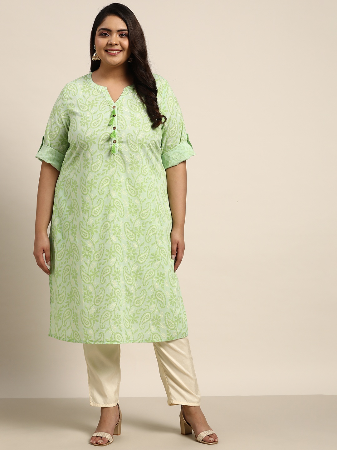 

Sztori Women Plus Size Green & Cream-Coloured Paisley Printed Straight Kurta