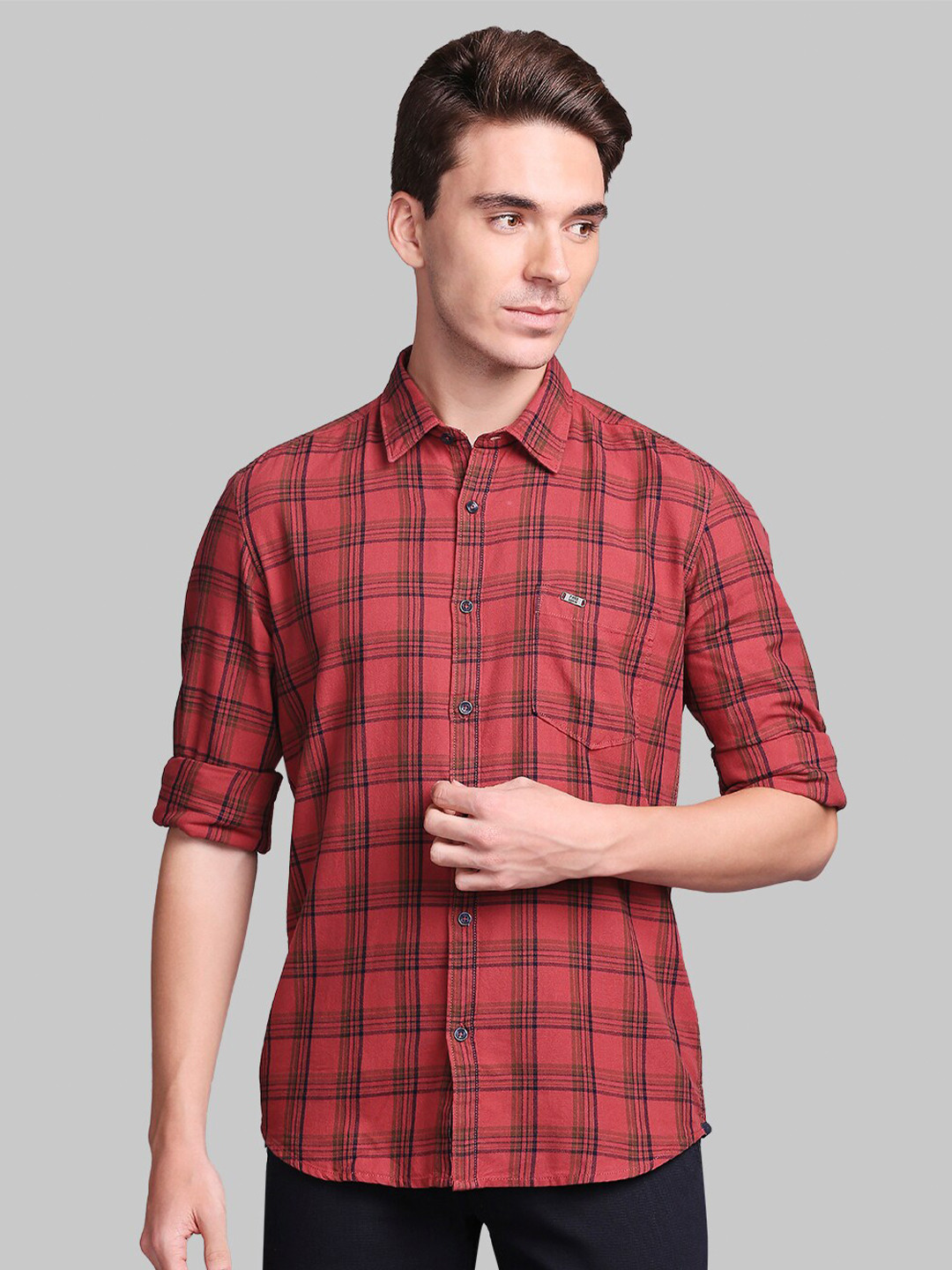 

Parx Men Red Slim Fit Opaque Checked Casual Shirt