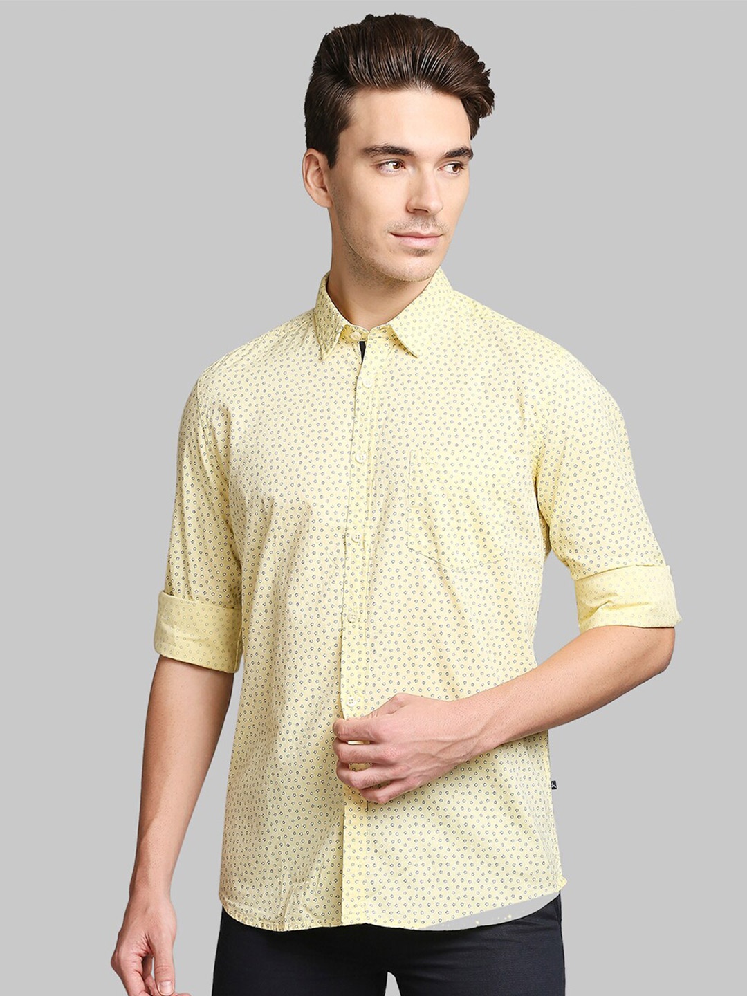 

Parx Men Yellow Slim Fit Opaque Printed Casual Shirt