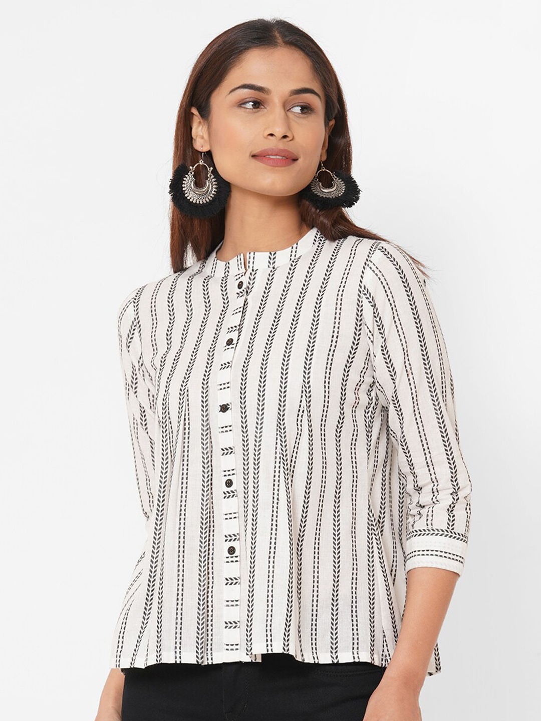 

KAMI KUBI White Striped Mandarin Collar Cotton Shirt Style Top