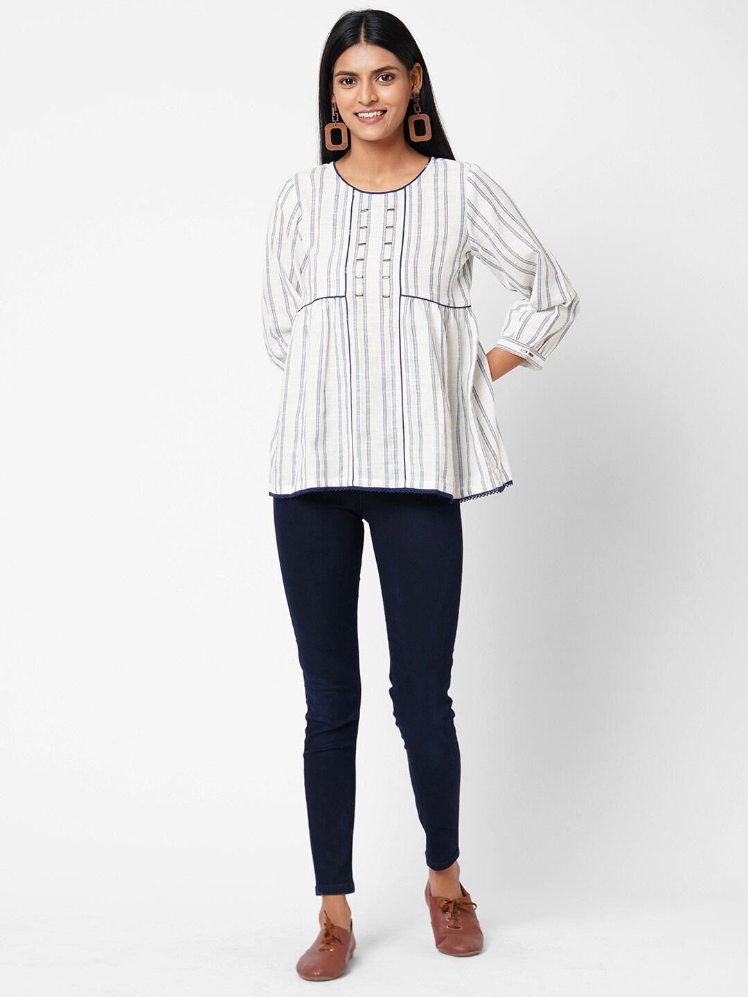 

KAMI KUBI White & Navy Blue Striped Empire Top
