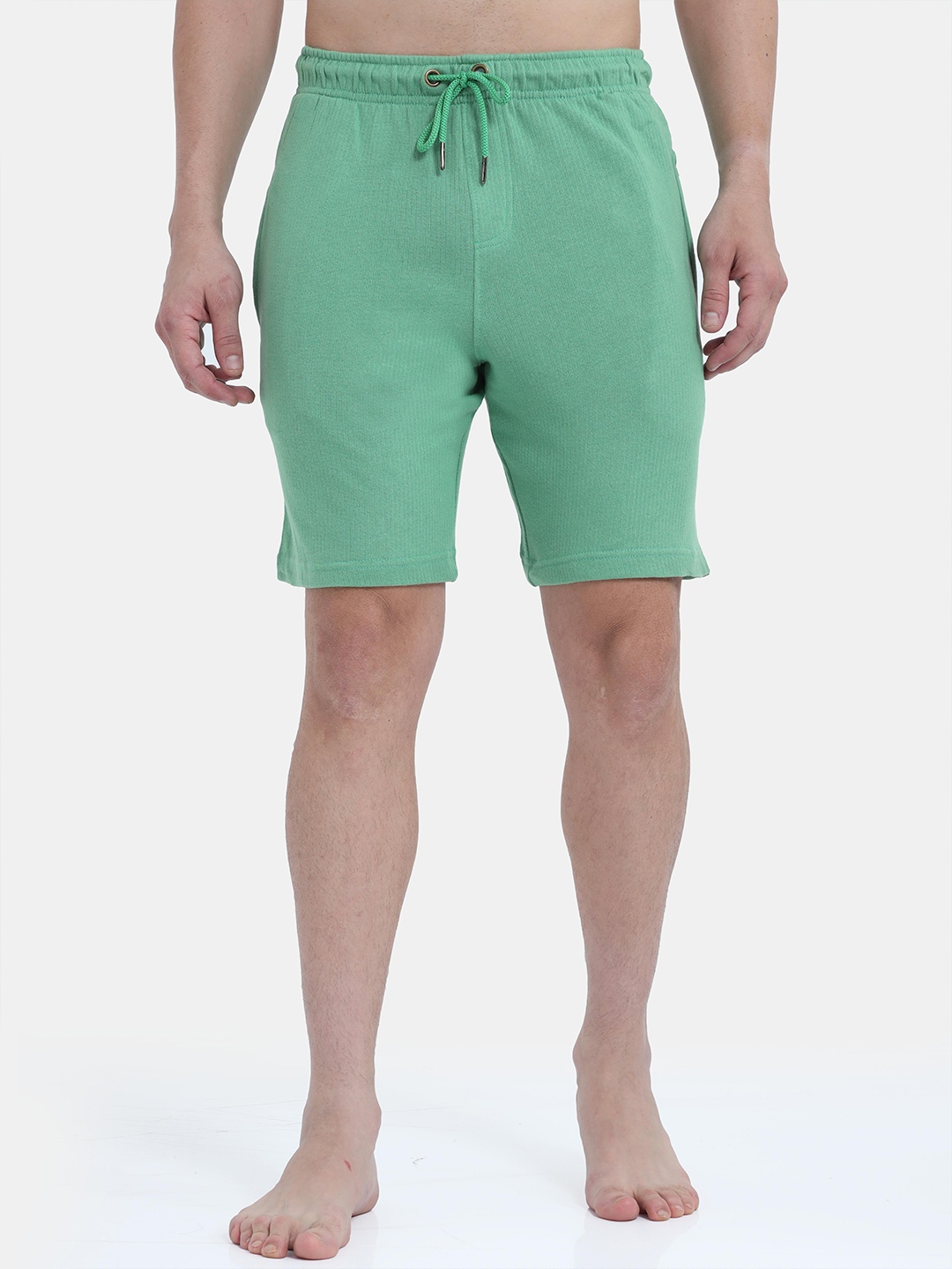 

Bareblow Men Green Solid Mid-Rise Lounge Shorts