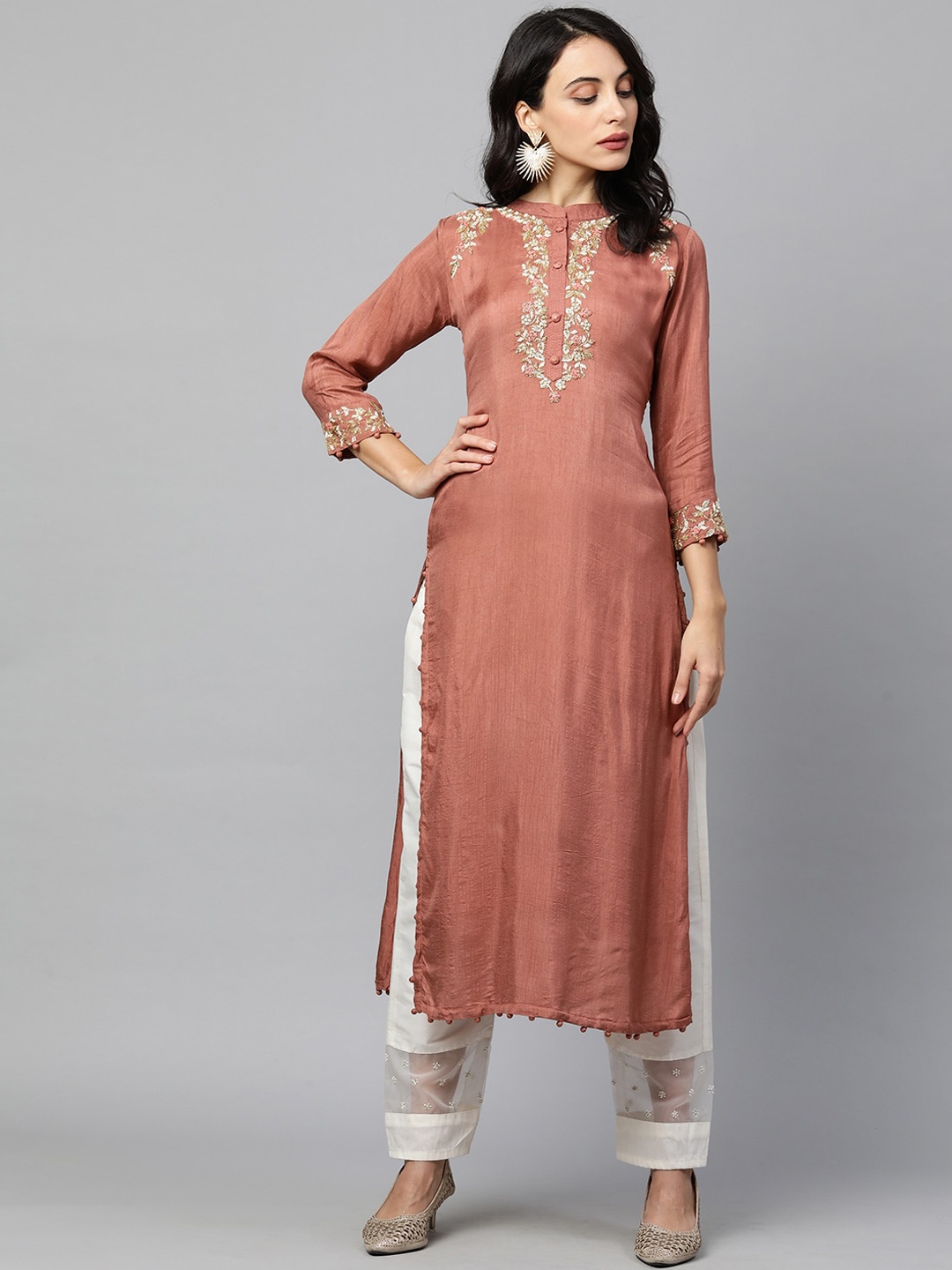 

FASHOR Women Rose Floral Embroidered Kurta