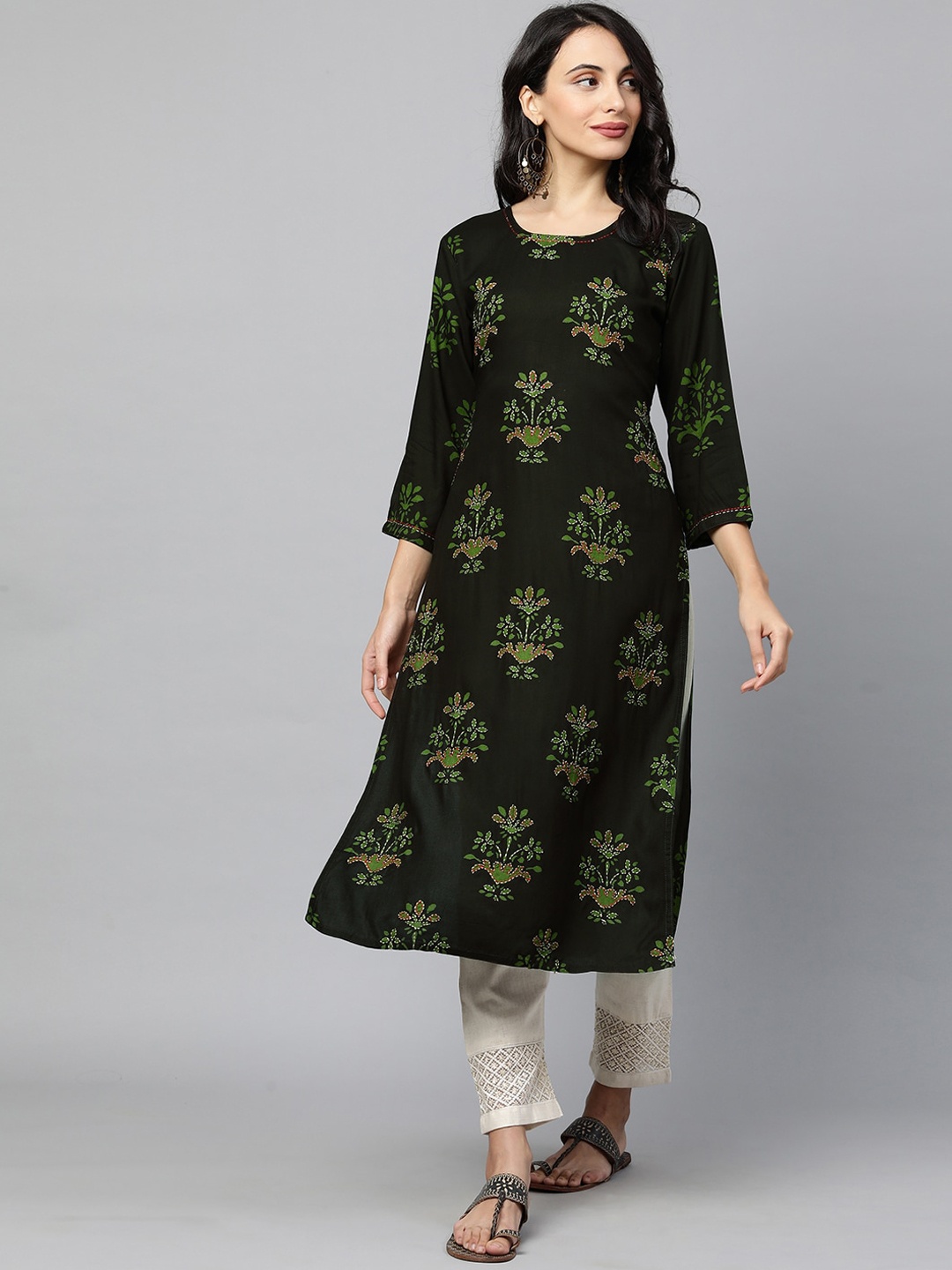 

FASHOR Women Green Floral Printed Flared Sleeves Kantha Work Kurta