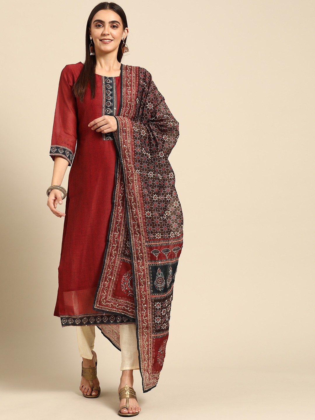 

FASHOR Women Red & Black Floral Print Beads Embroidered Kurta with Printed Dupatta