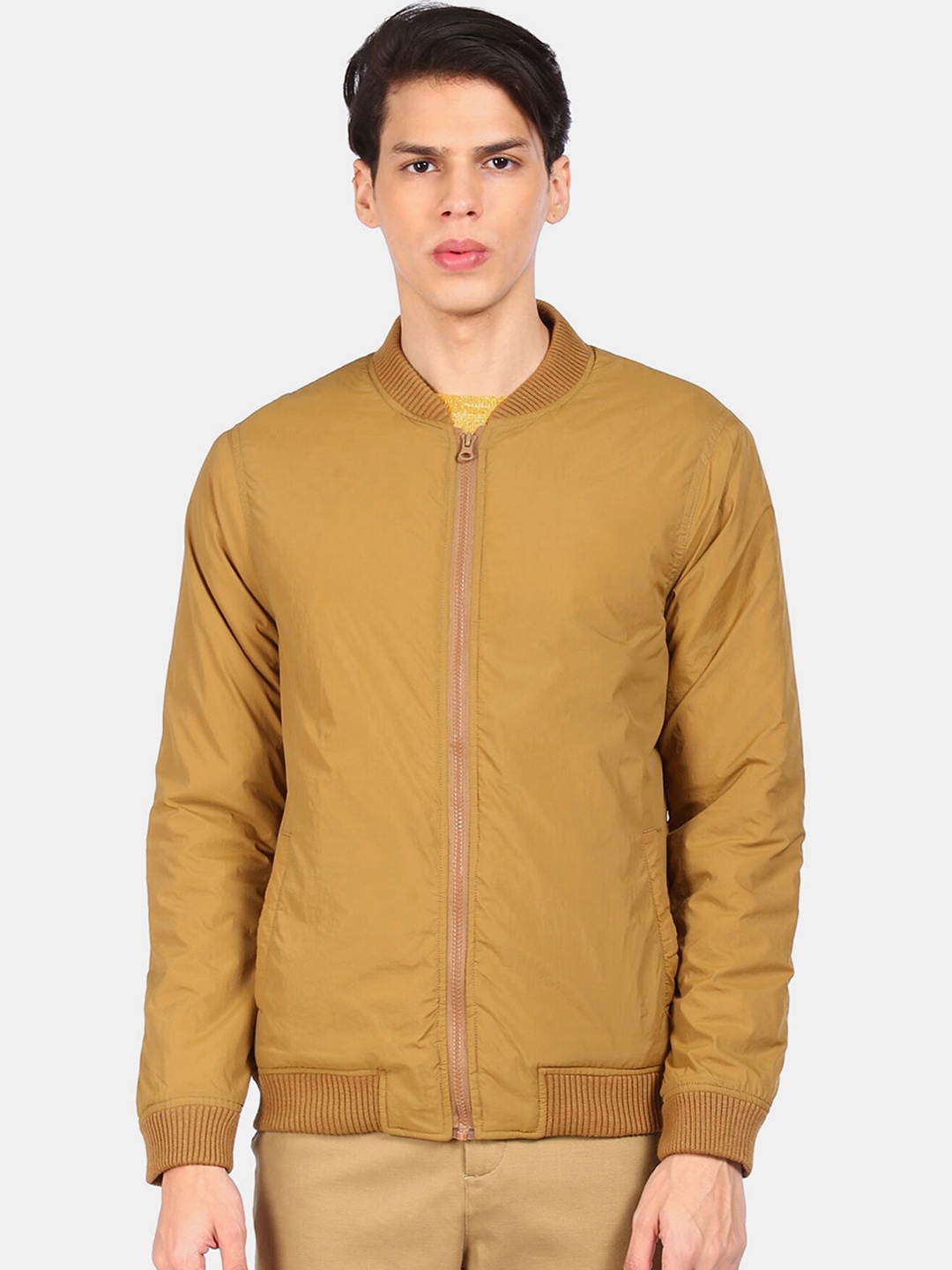 

Ruggers Men Yellow Solid Bomber Jacket