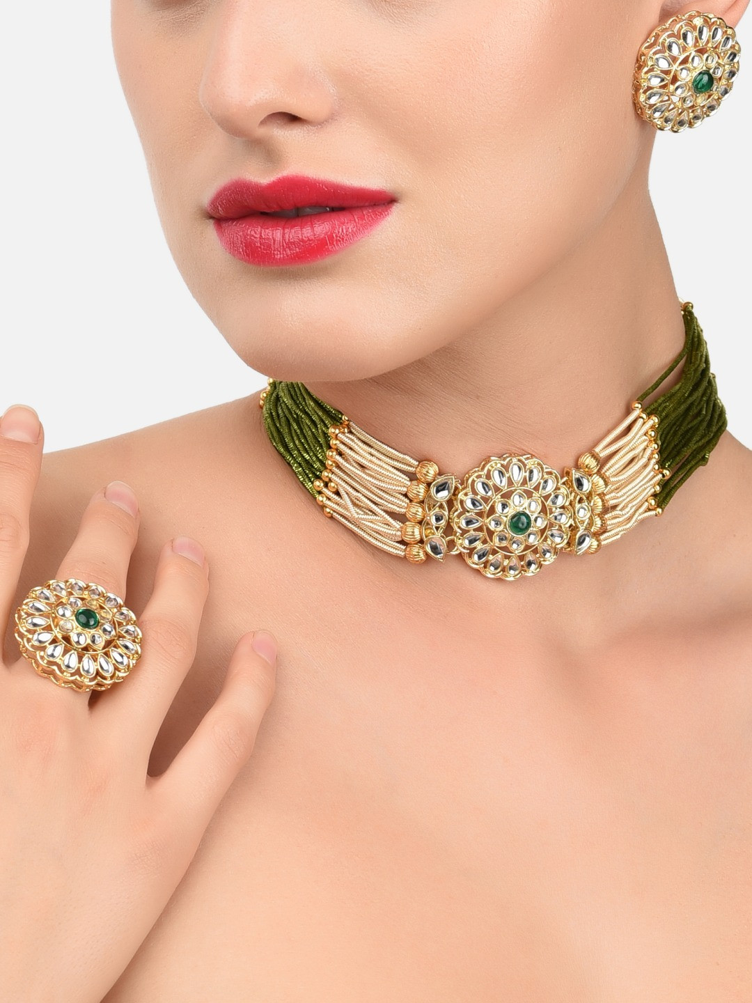 

Zaveri Pearls Gold-Plated & Green Stone-Studded & Pearls Beaded Jewellery Set