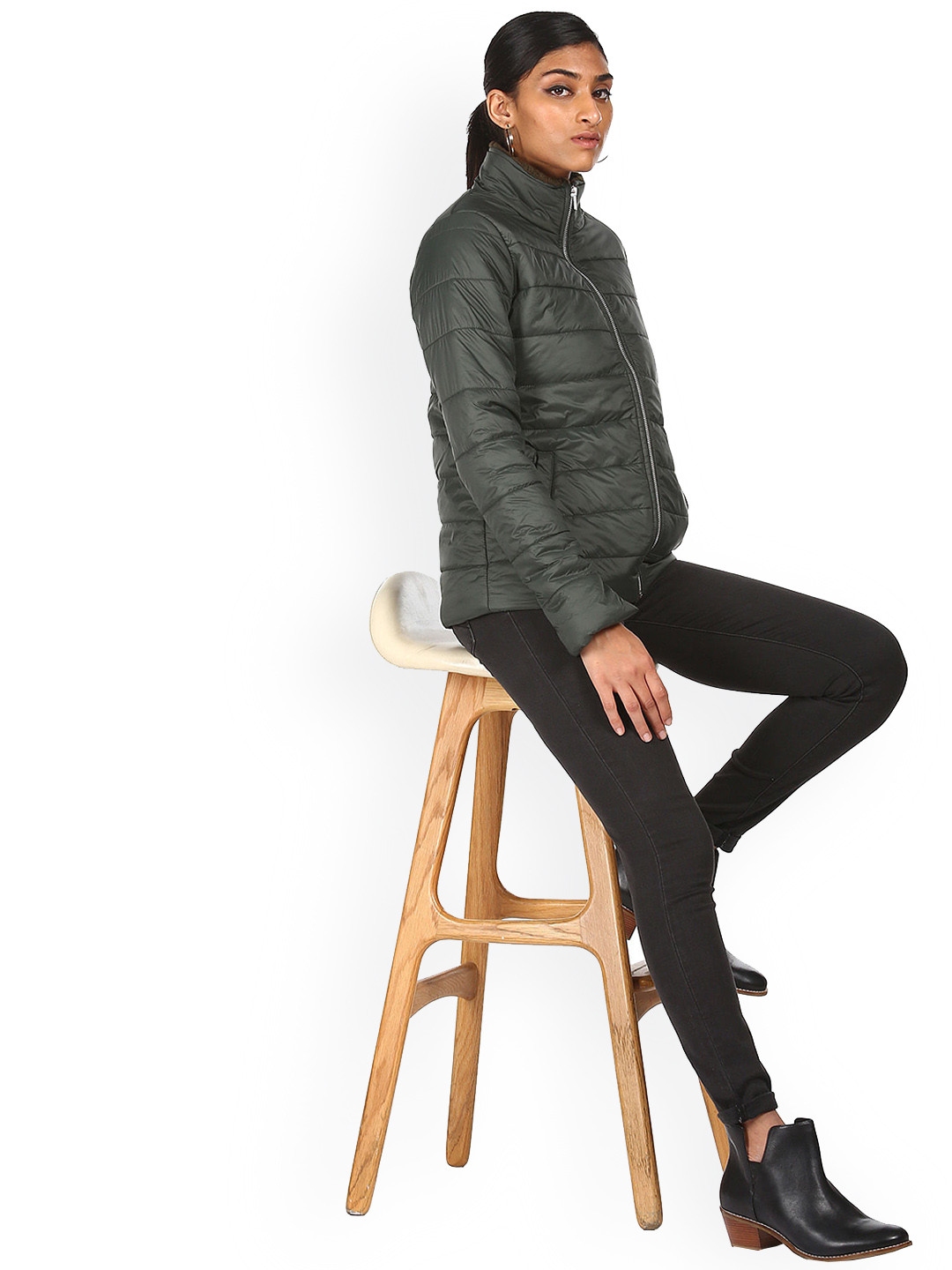 

Sugr Women Green High Neck Puffer Jacket