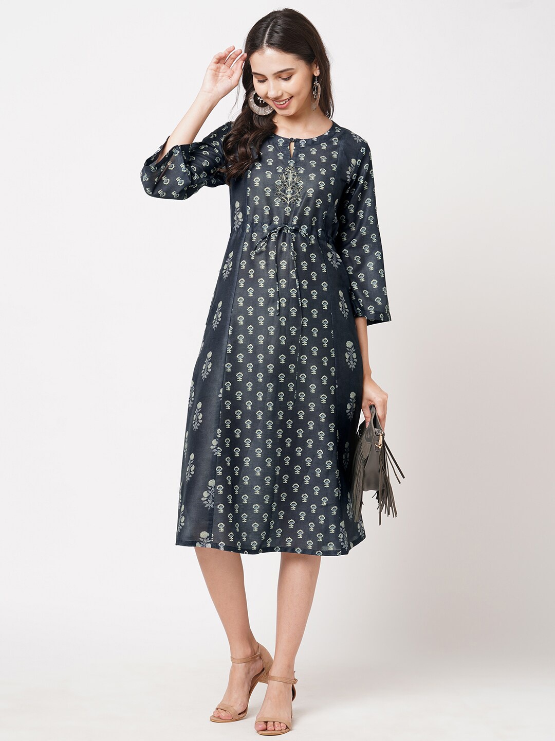 

KAMI KUBI Black Ethnic Motifs Printed Pure Cotton A-Line Midi Dress