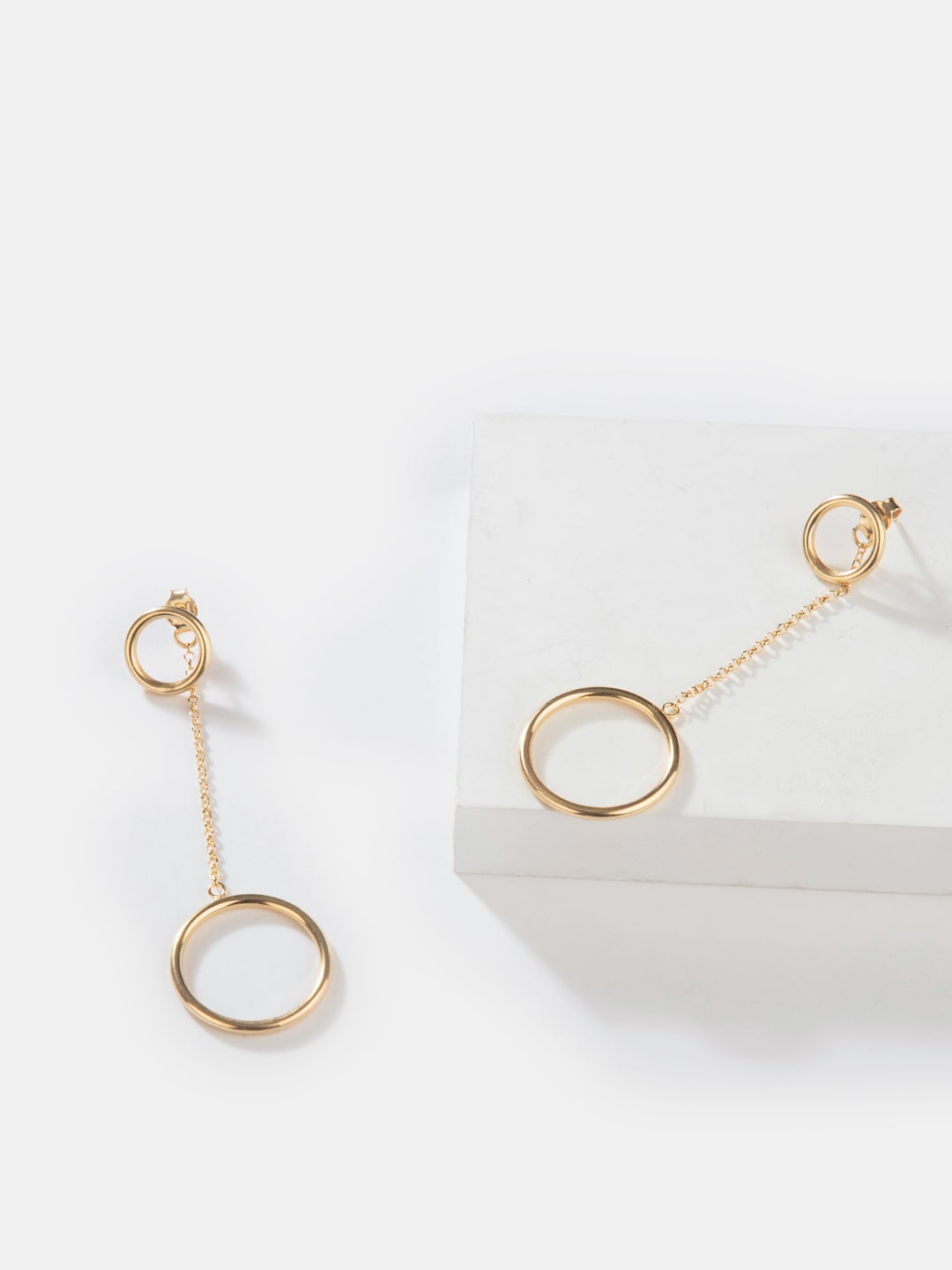 

SHAYA Gold-Toned Contemporary Drop Earrings