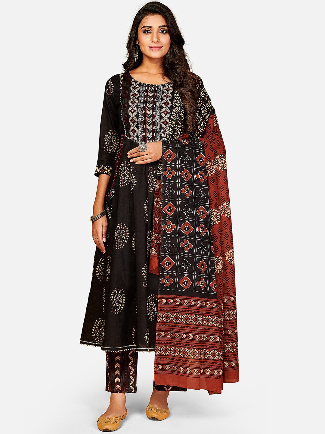 

Vbuyz Women Black Ethnic Motifs Printed Regular Pure Cotton Kurta with Trousers & With Dupatta