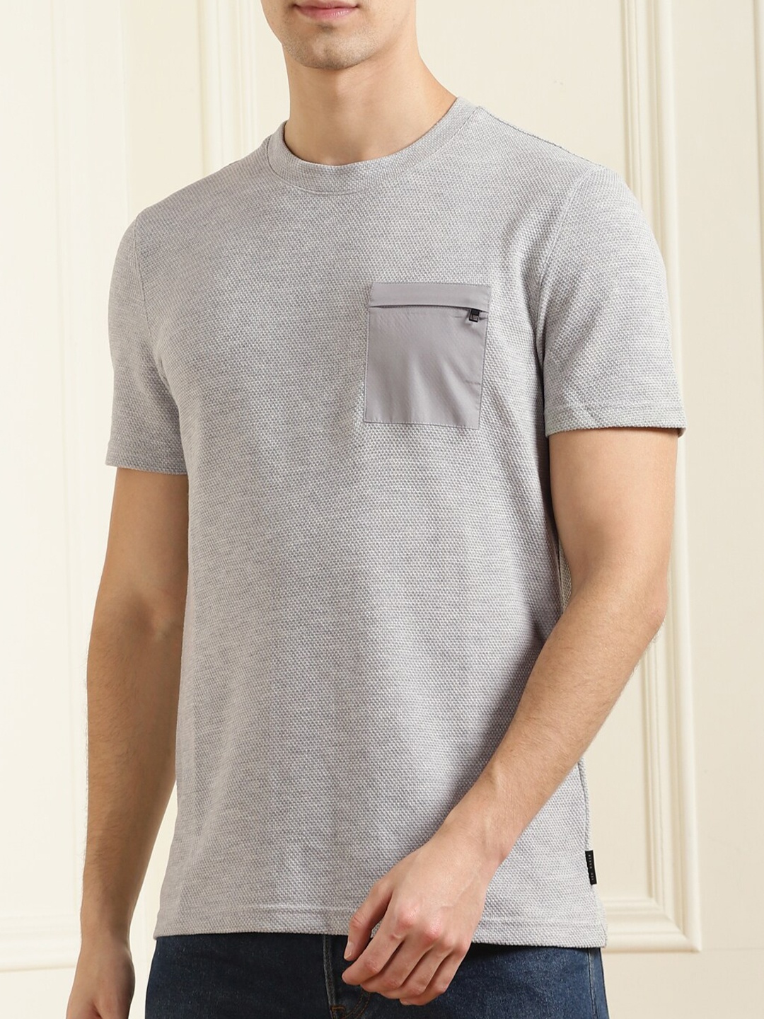 

Ted Baker Men Grey Pockets T-shirt